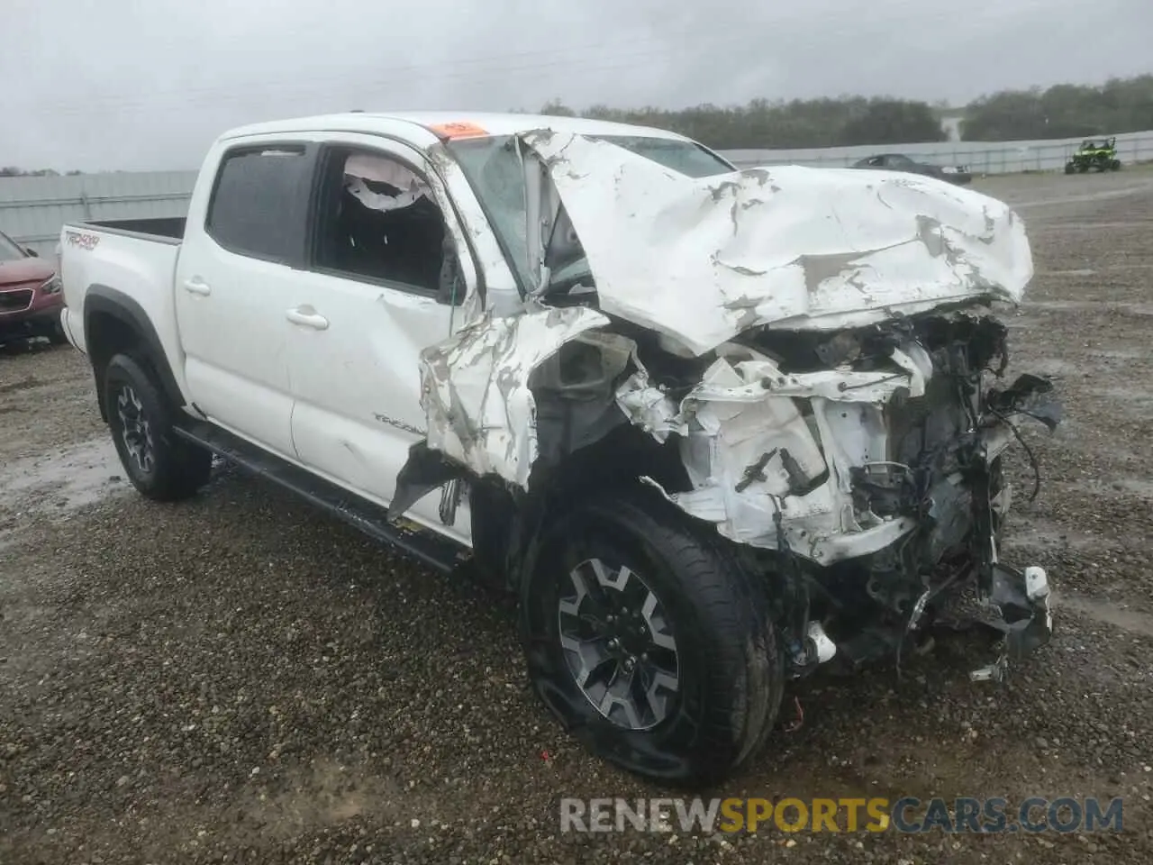 4 Photograph of a damaged car 3TMCZ5AN9MM420434 TOYOTA TACOMA 2021