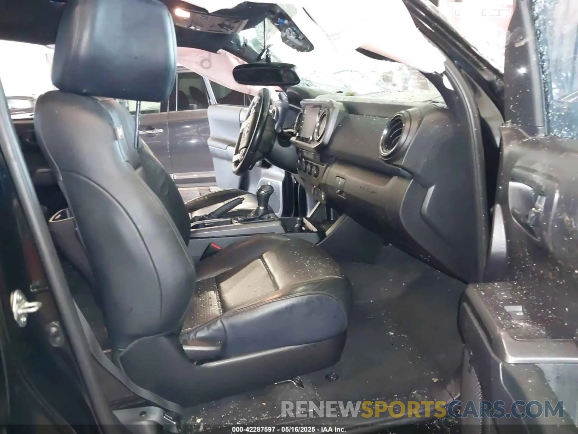 5 Photograph of a damaged car 3TMCZ5ANXMM370093 TOYOTA TACOMA 2021