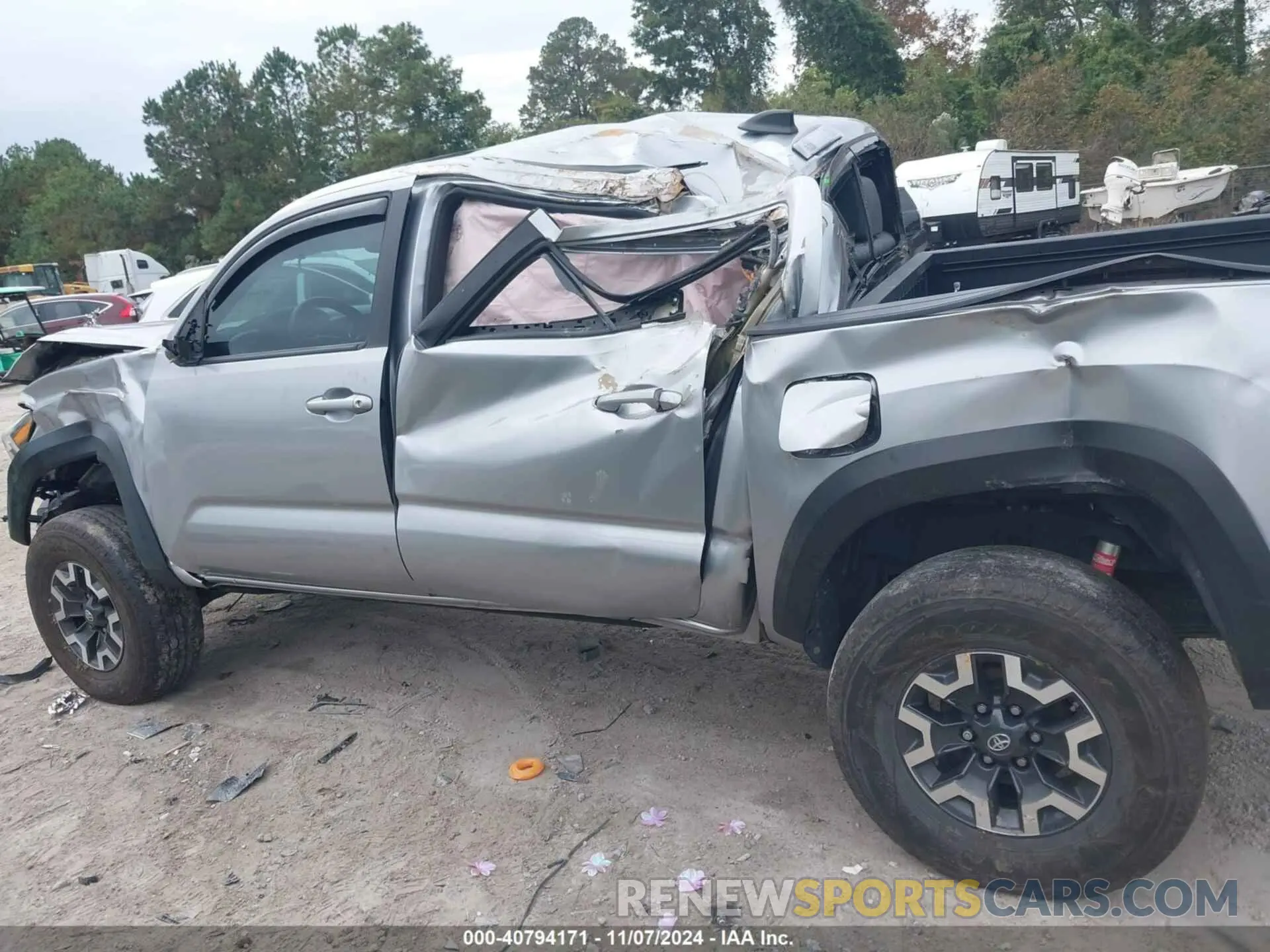 14 Photograph of a damaged car 3TMCZ5ANXMM372426 TOYOTA TACOMA 2021