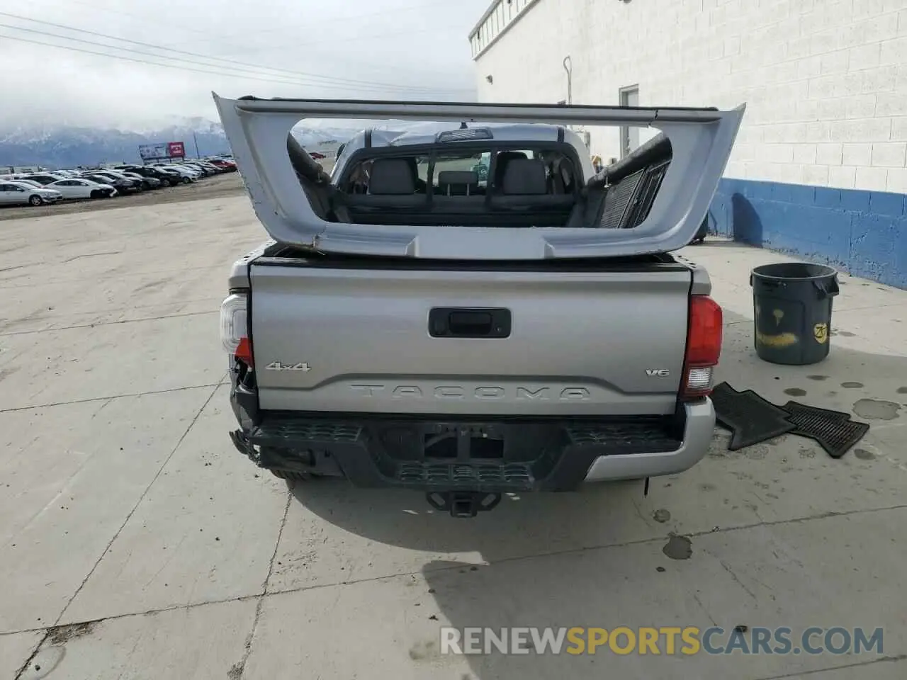 6 Photograph of a damaged car 3TMCZ5ANXMM401567 TOYOTA TACOMA 2021