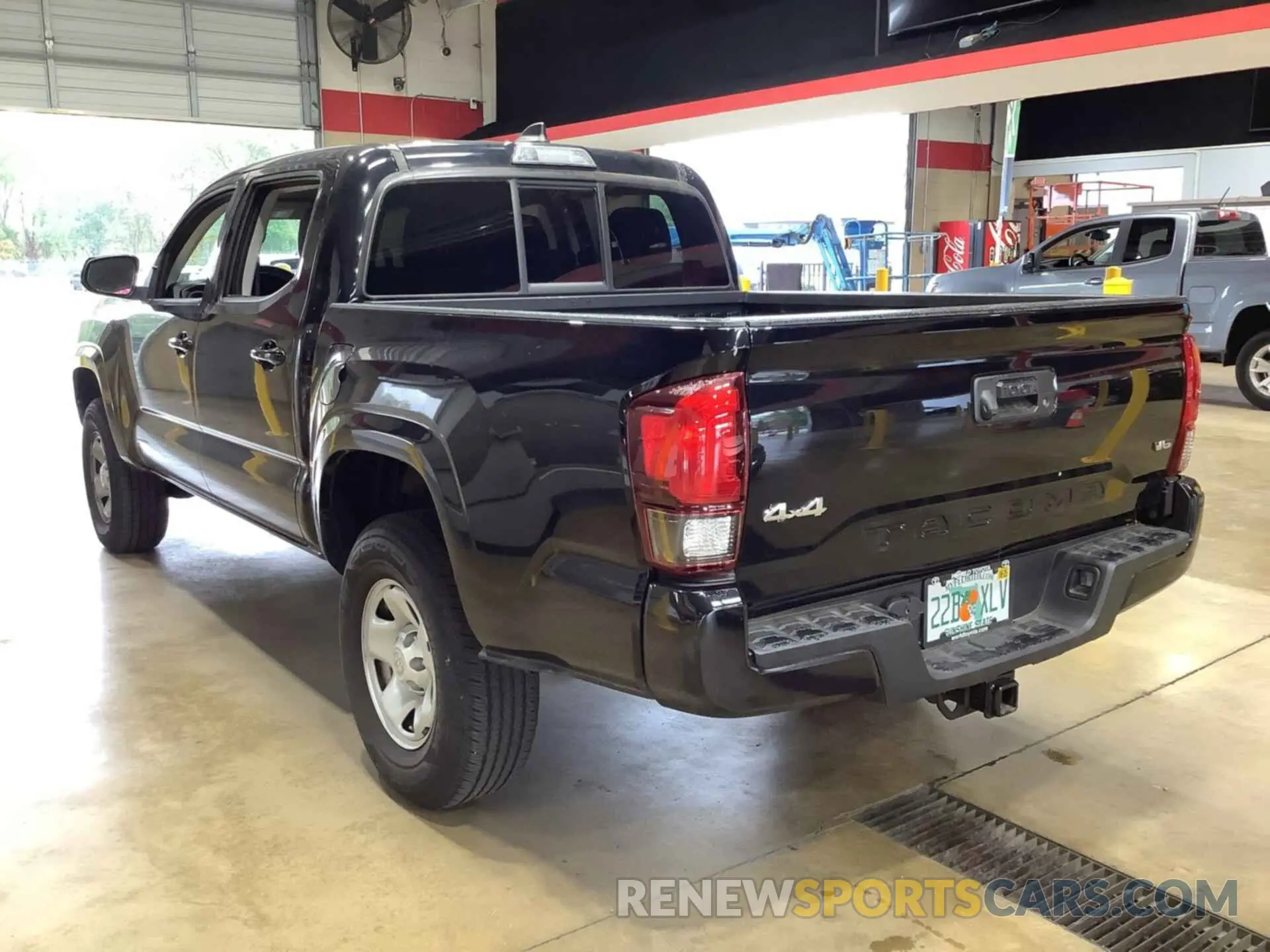 2 Photograph of a damaged car 3TMCZ5ANXMM445424 TOYOTA TACOMA 2021