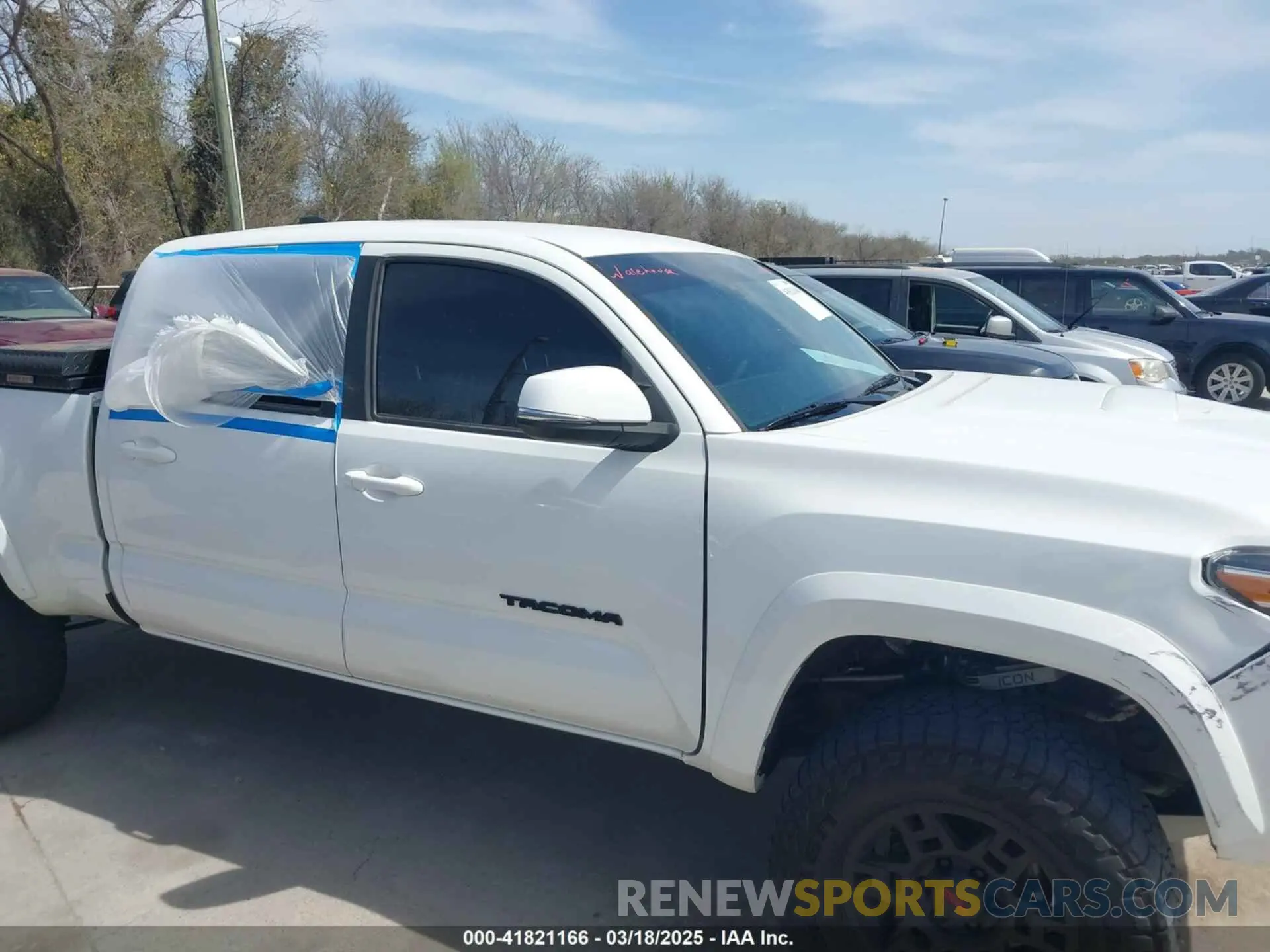 14 Photograph of a damaged car 3TMDZ5BN1MM103301 TOYOTA TACOMA 2021