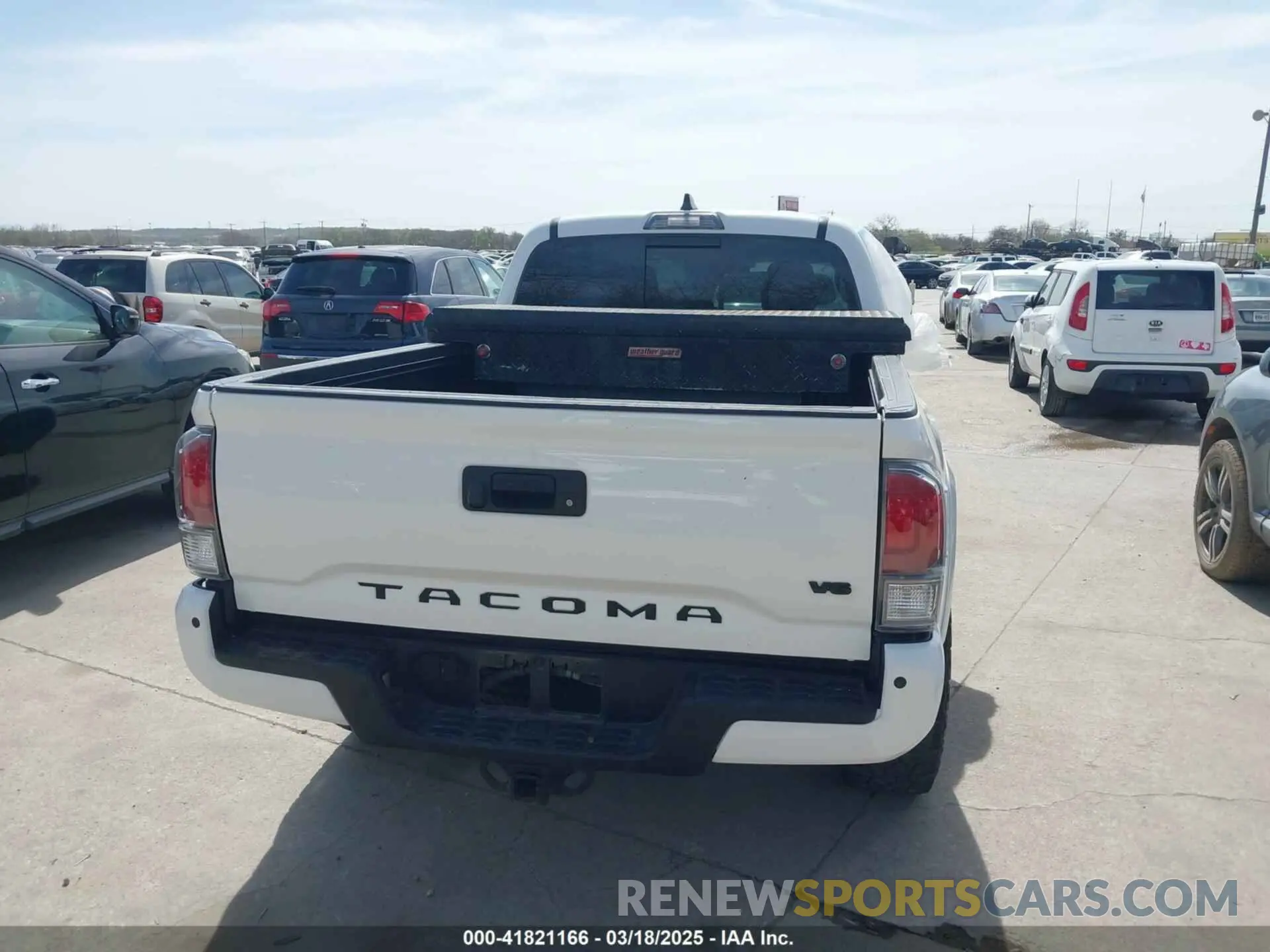 17 Photograph of a damaged car 3TMDZ5BN1MM103301 TOYOTA TACOMA 2021