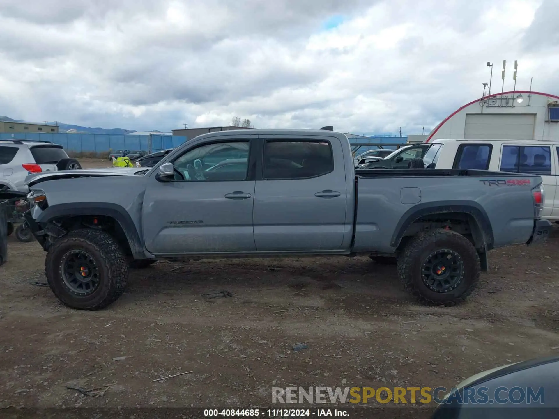 14 Photograph of a damaged car 3TMDZ5BN2MM099422 TOYOTA TACOMA 2021