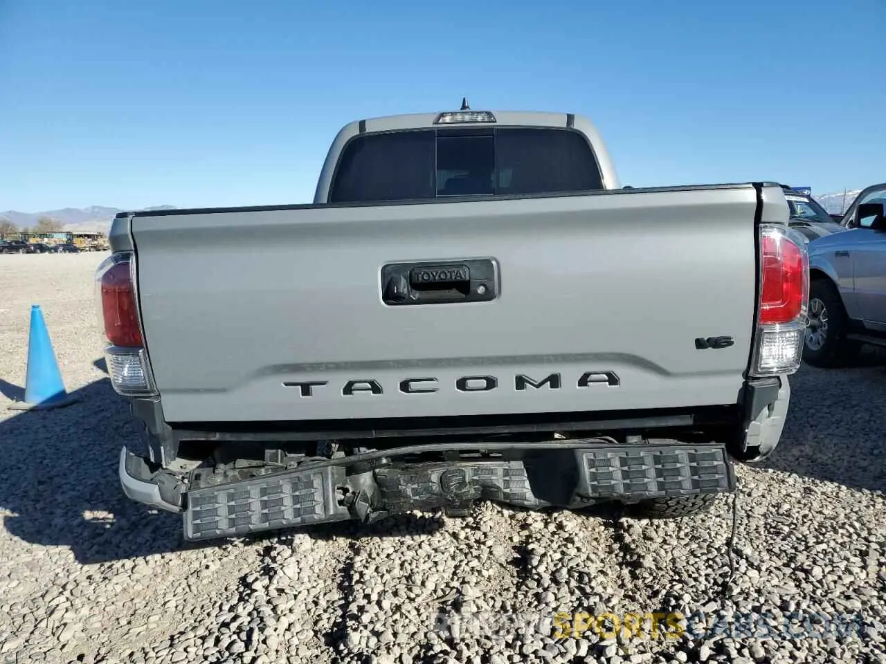 6 Photograph of a damaged car 3TMDZ5BN3MM106619 TOYOTA TACOMA 2021