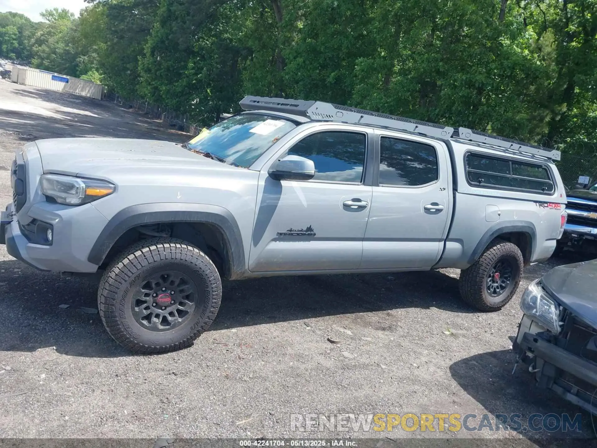 14 Photograph of a damaged car 3TMDZ5BN3MM112338 TOYOTA TACOMA 2021