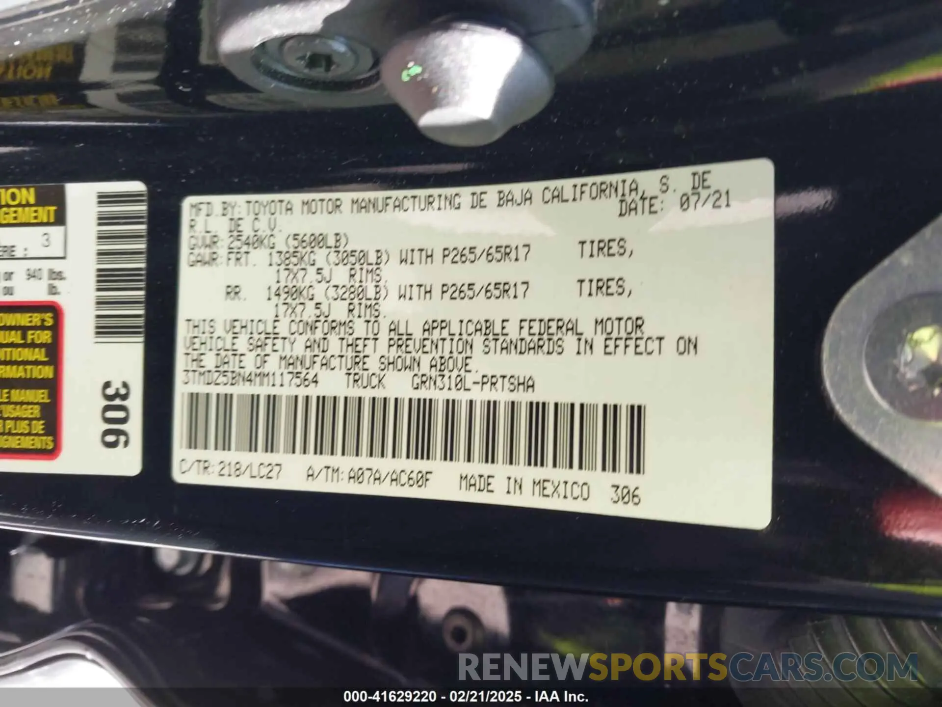 9 Photograph of a damaged car 3TMDZ5BN4MM117564 TOYOTA TACOMA 2021