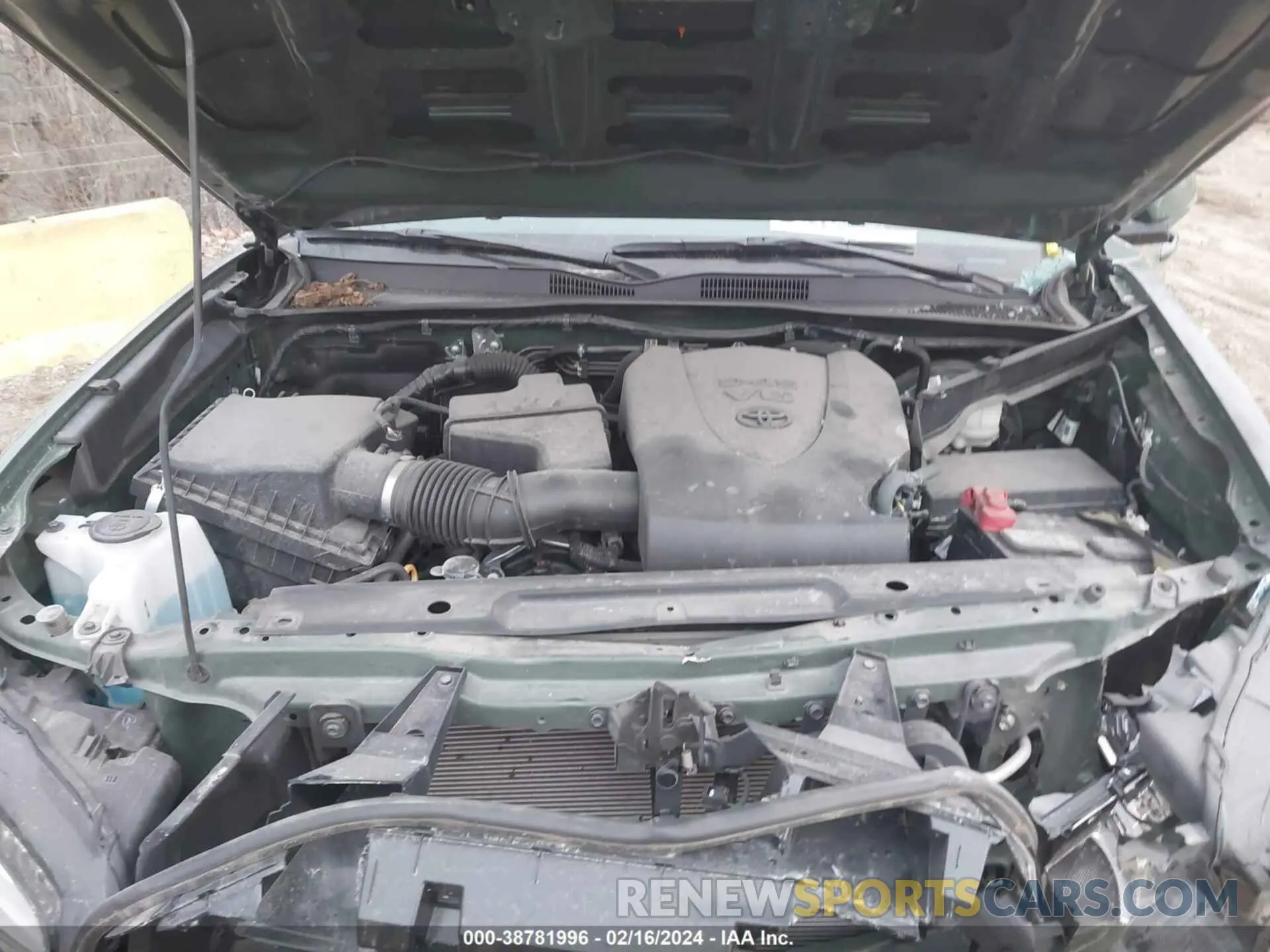 10 Photograph of a damaged car 3TMDZ5BN5MM115435 TOYOTA TACOMA 2021