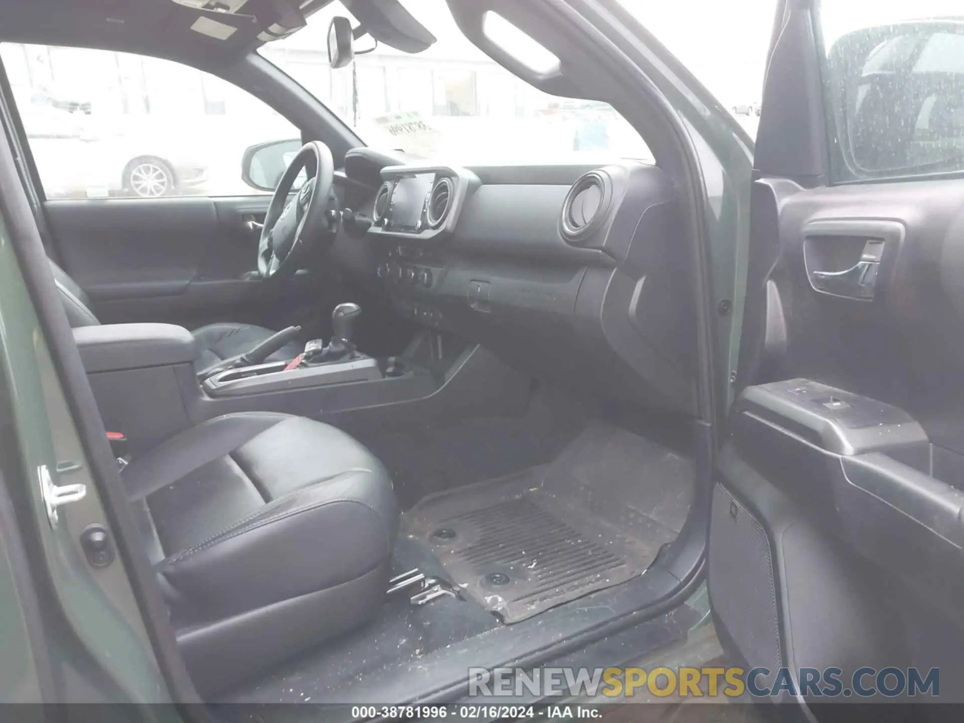 5 Photograph of a damaged car 3TMDZ5BN5MM115435 TOYOTA TACOMA 2021