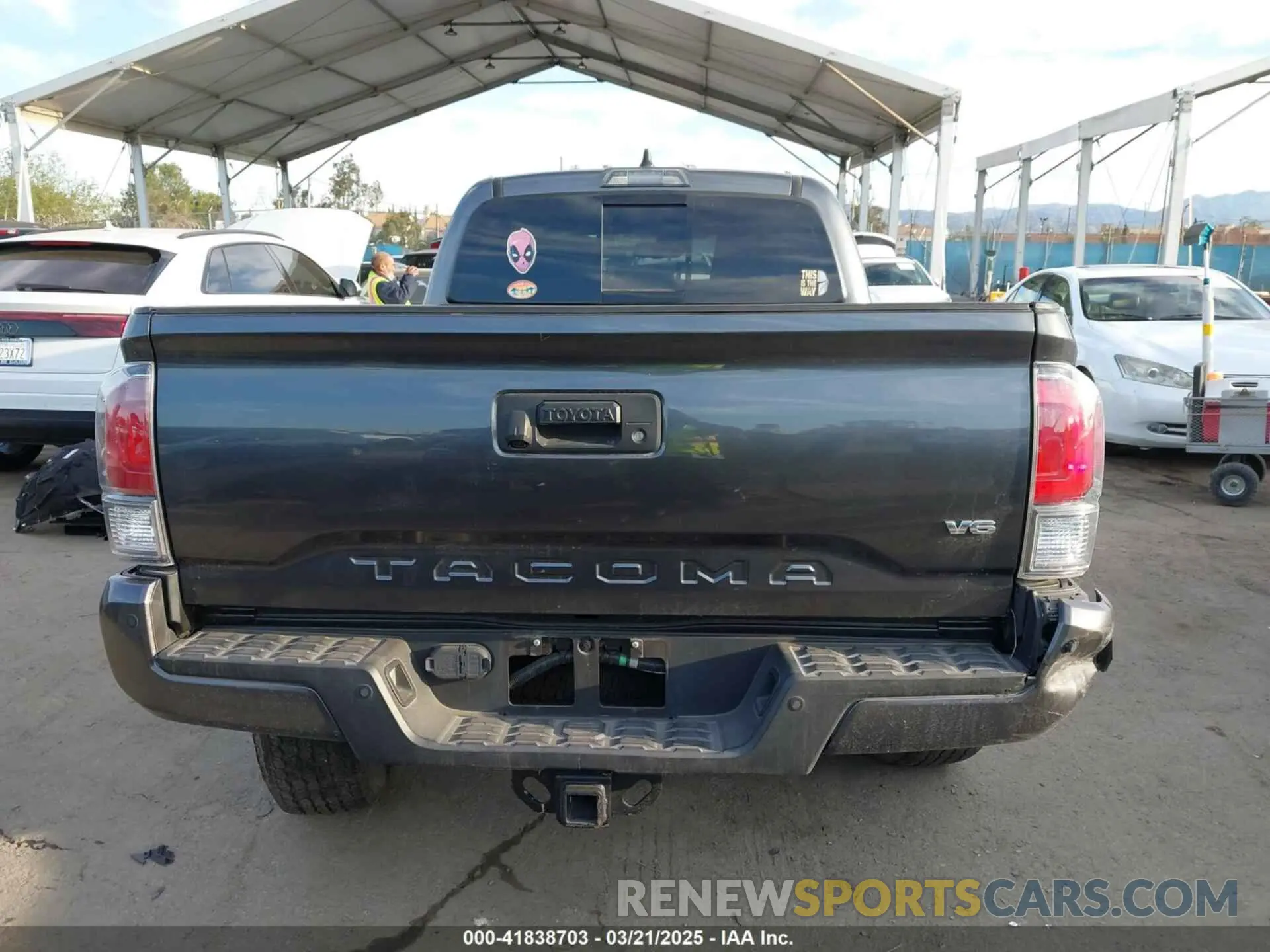 16 Photograph of a damaged car 3TMDZ5BN6MM110938 TOYOTA TACOMA 2021