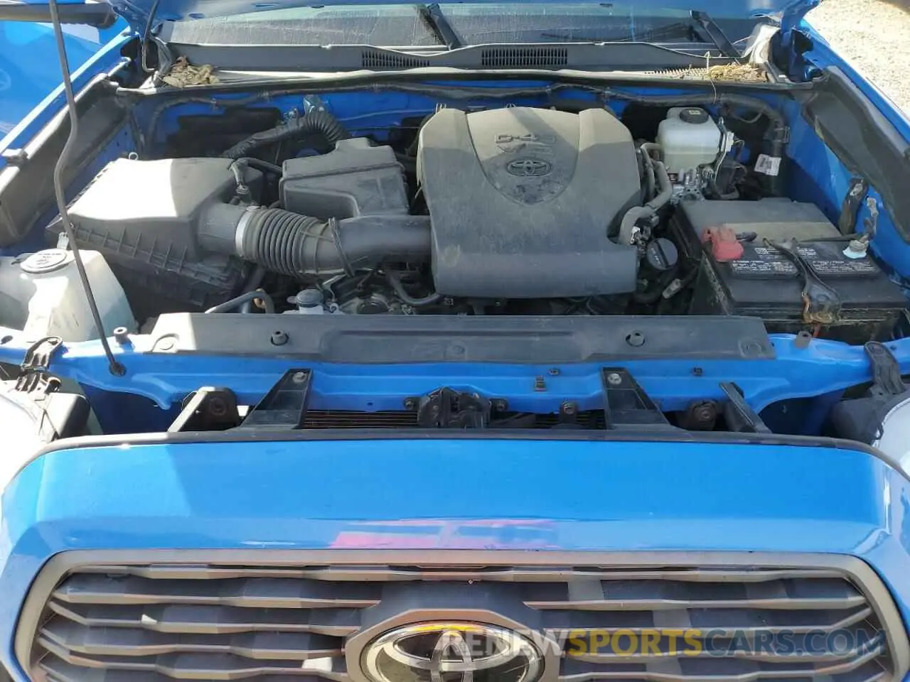 11 Photograph of a damaged car 3TMDZ5BN6MM112690 TOYOTA TACOMA 2021