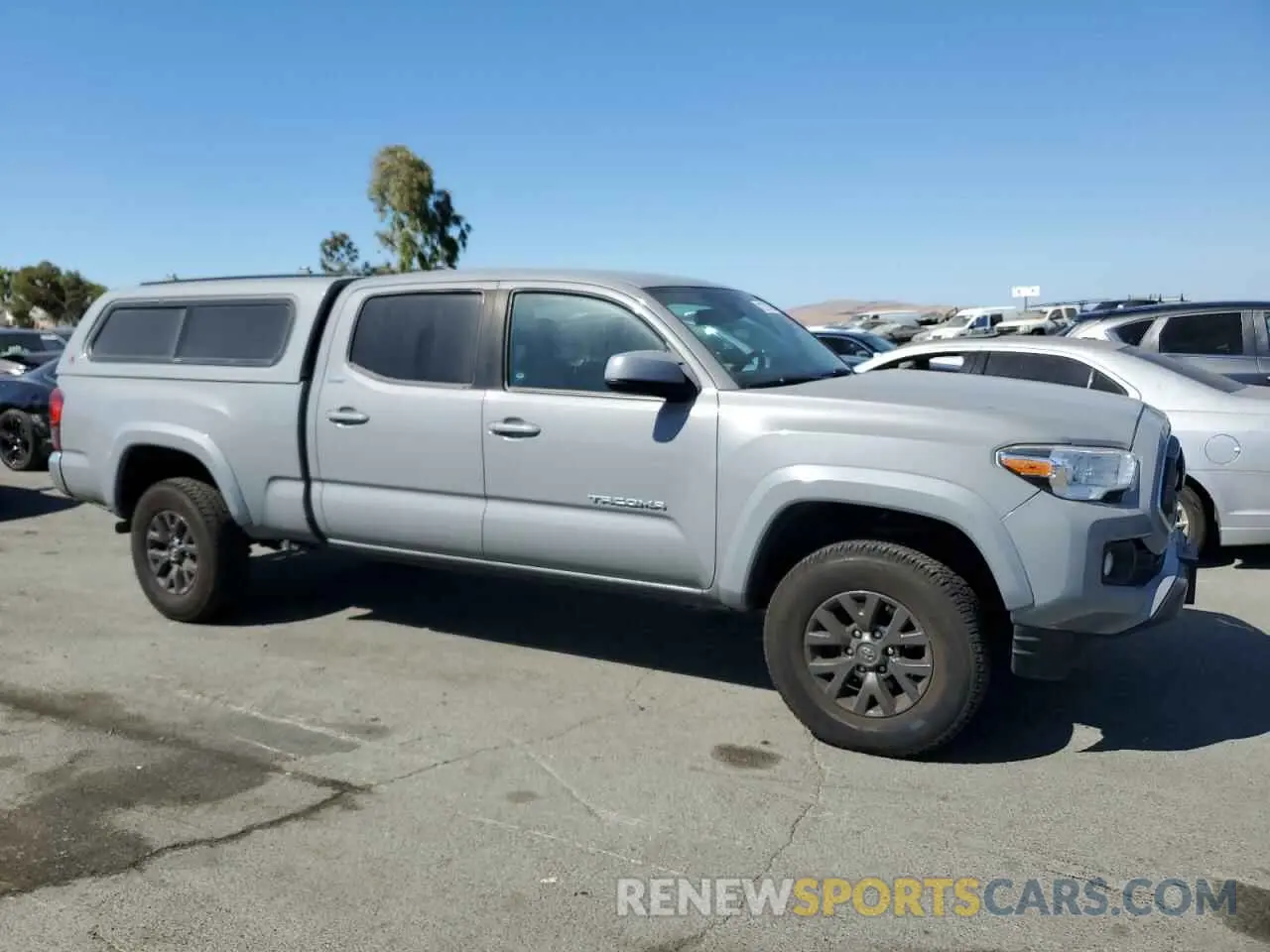 4 Photograph of a damaged car 3TMDZ5BN8MM111010 TOYOTA TACOMA 2021