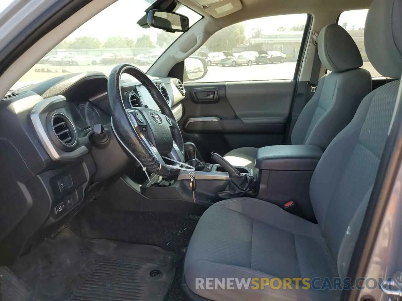 7 Photograph of a damaged car 3TMDZ5BN8MM111010 TOYOTA TACOMA 2021