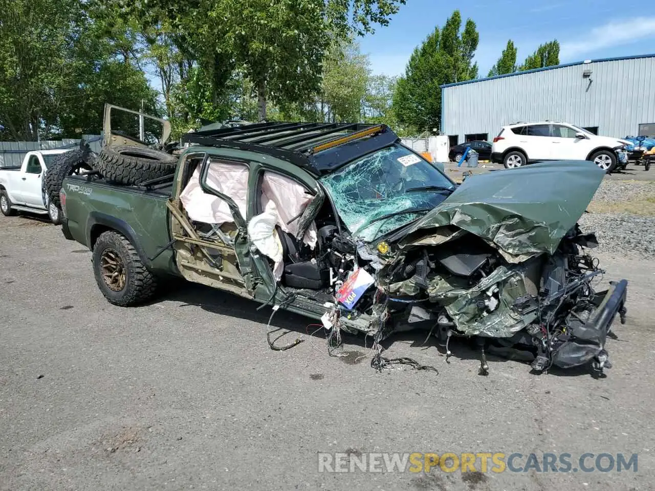 4 Photograph of a damaged car 3TMDZ5BN8MM112478 TOYOTA TACOMA 2021