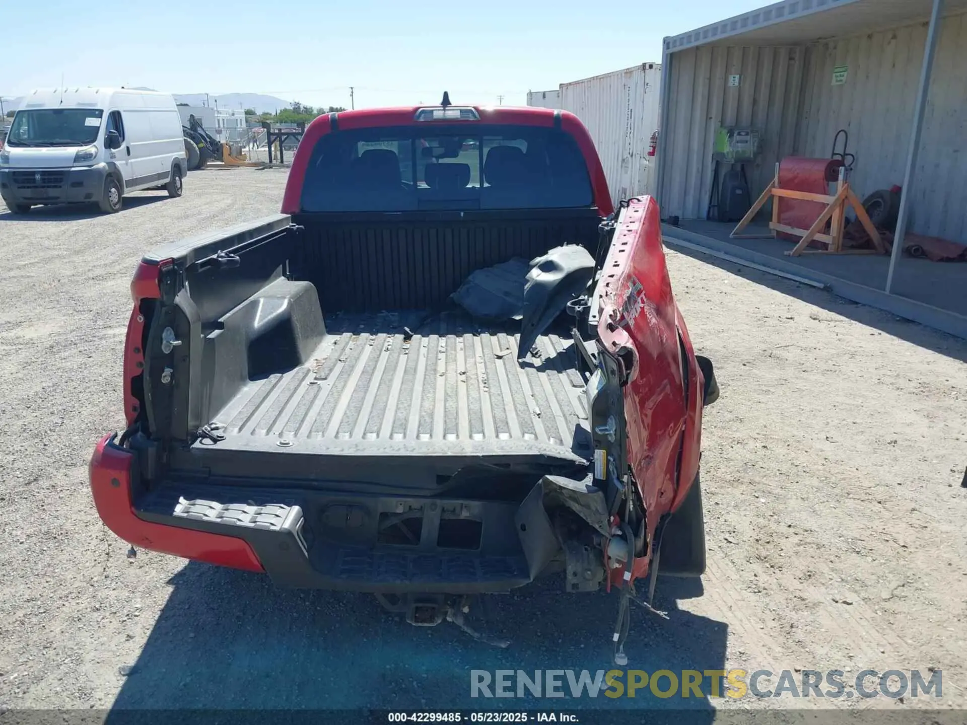 16 Photograph of a damaged car 3TMDZ5BN8MM116319 TOYOTA TACOMA 2021