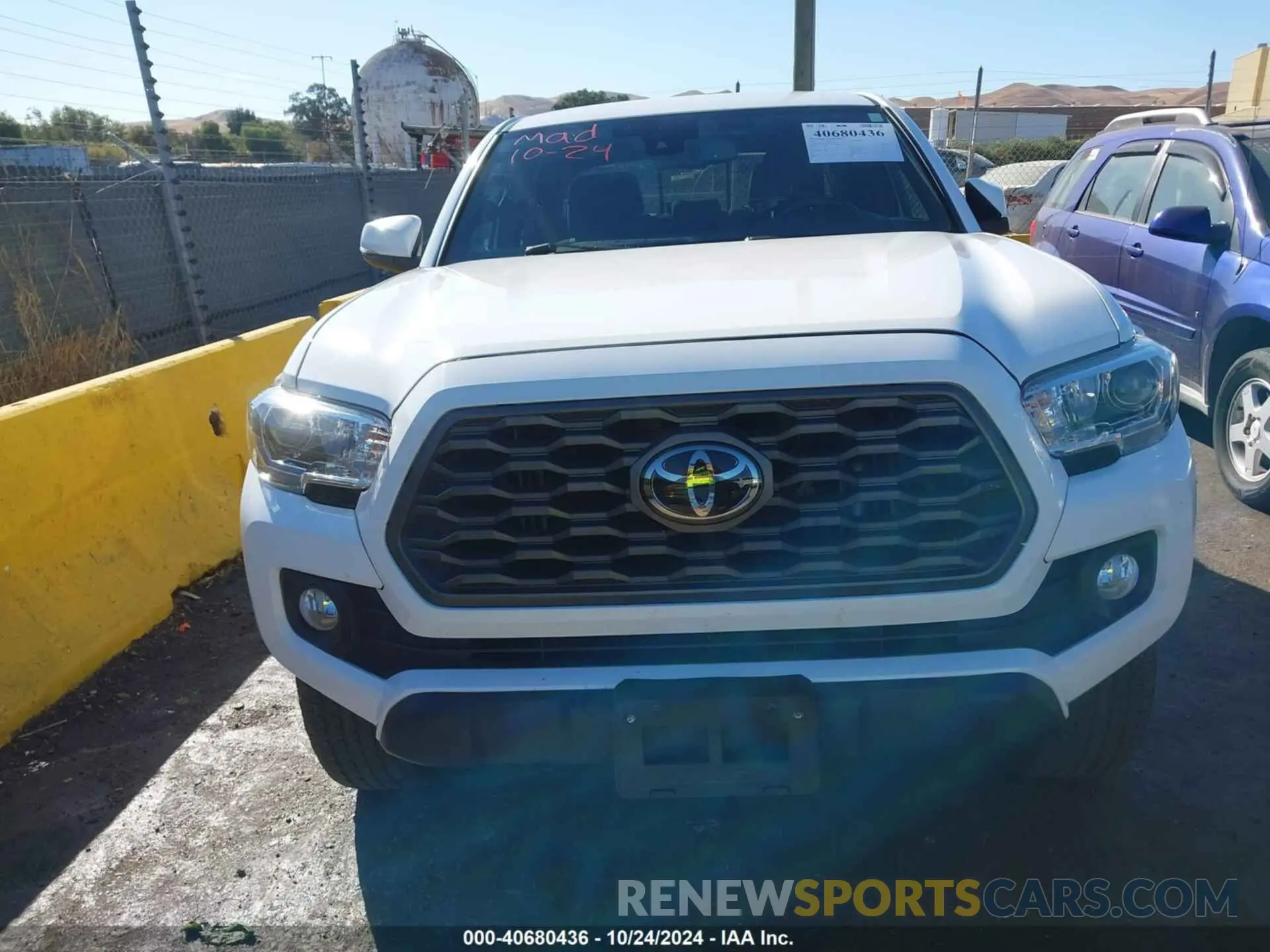 12 Photograph of a damaged car 3TMDZ5BN8MM120449 TOYOTA TACOMA 2021