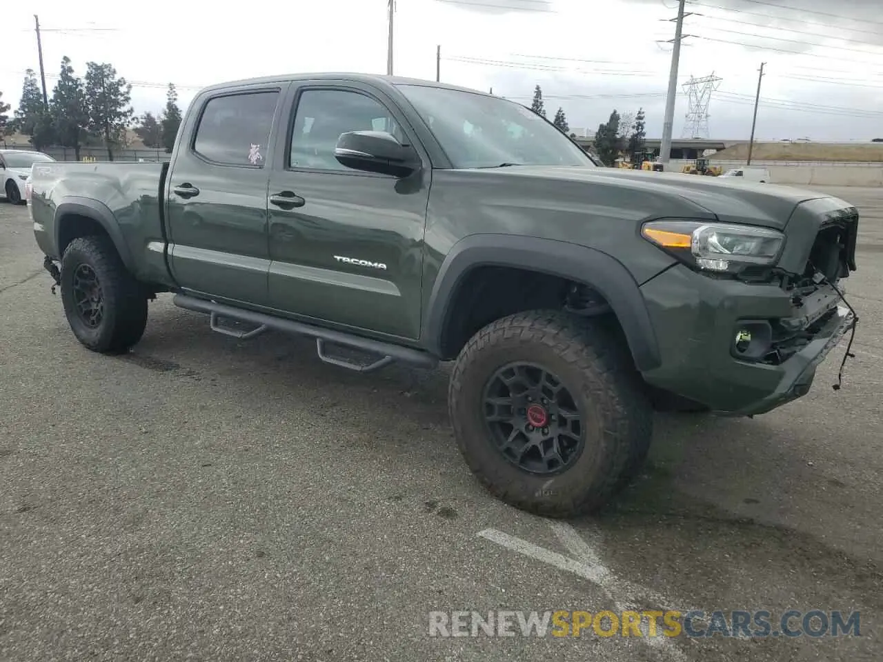 4 Photograph of a damaged car 3TMDZ5BN9MM117639 TOYOTA TACOMA 2021