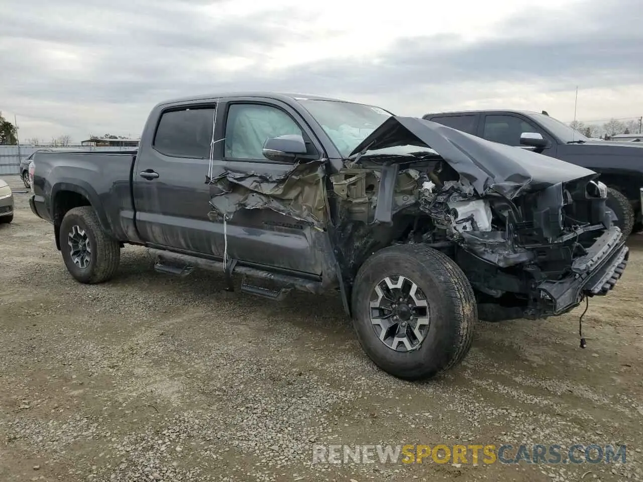 4 Photograph of a damaged car 3TMDZ5BNXMM102745 TOYOTA TACOMA 2021