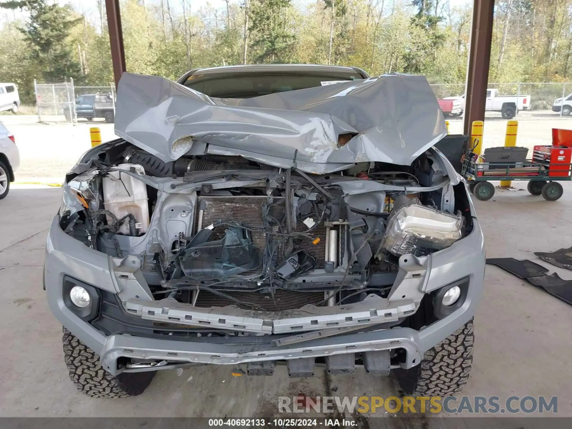 12 Photograph of a damaged car 3TMDZ5BNXMM111705 TOYOTA TACOMA 2021