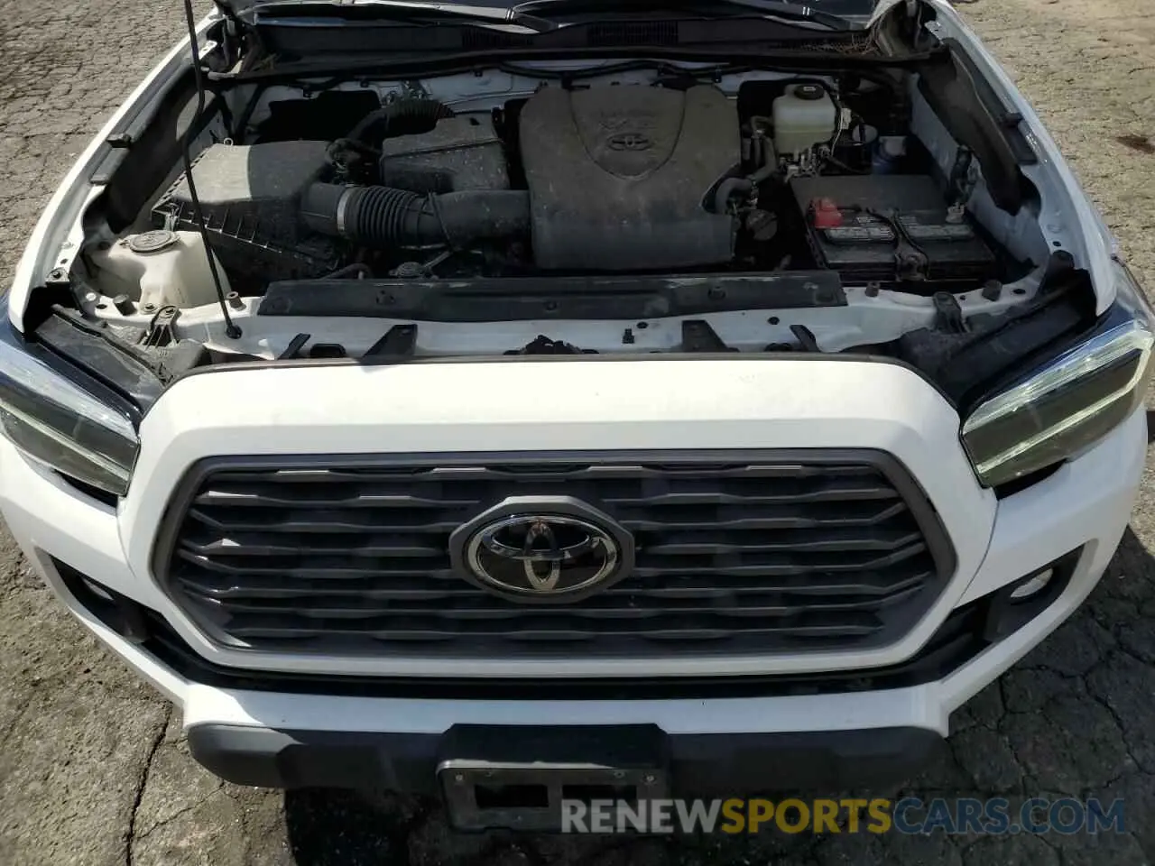 11 Photograph of a damaged car 3TMDZ5BNXMM117259 TOYOTA TACOMA 2021