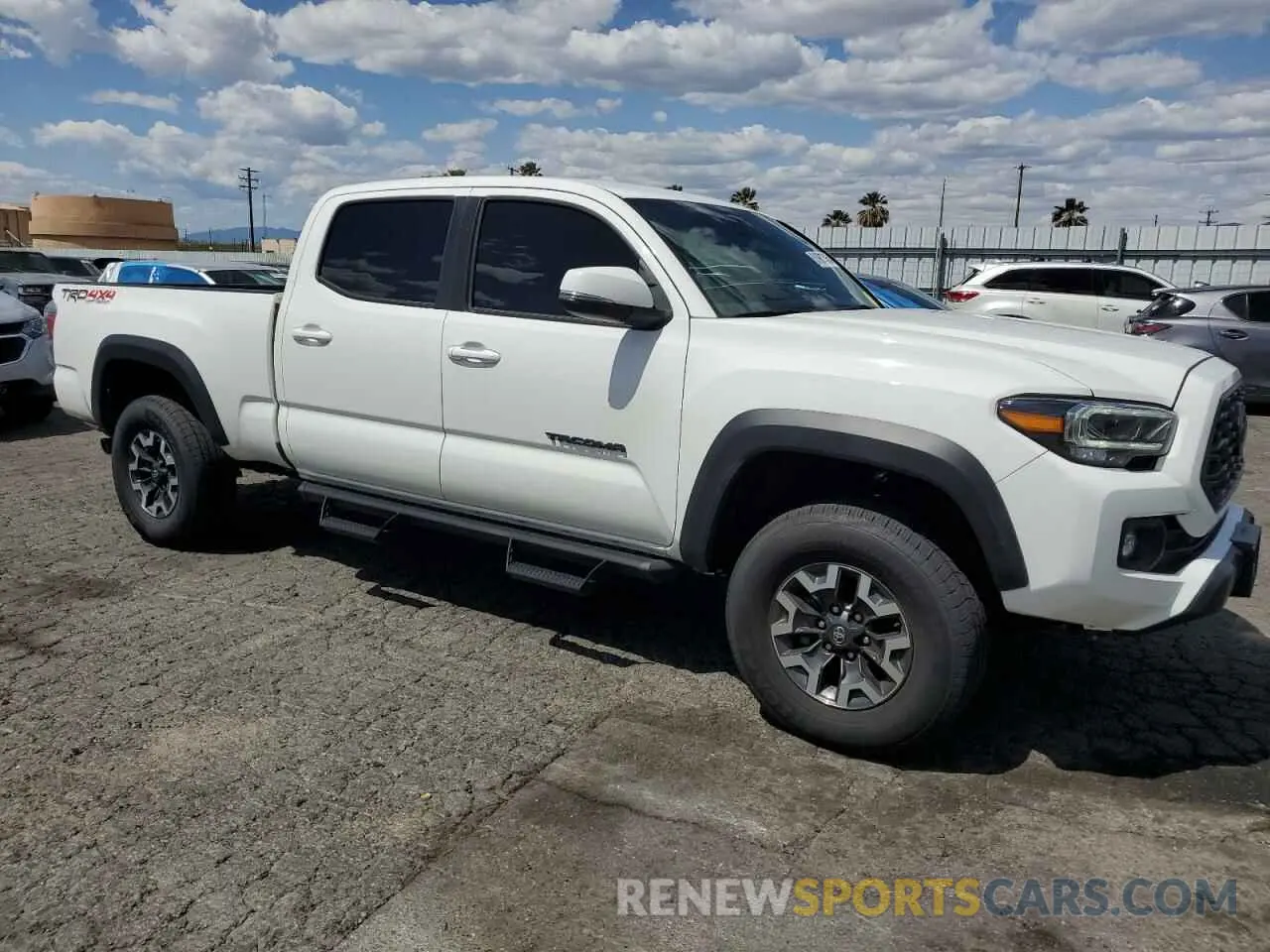 4 Photograph of a damaged car 3TMDZ5BNXMM117259 TOYOTA TACOMA 2021