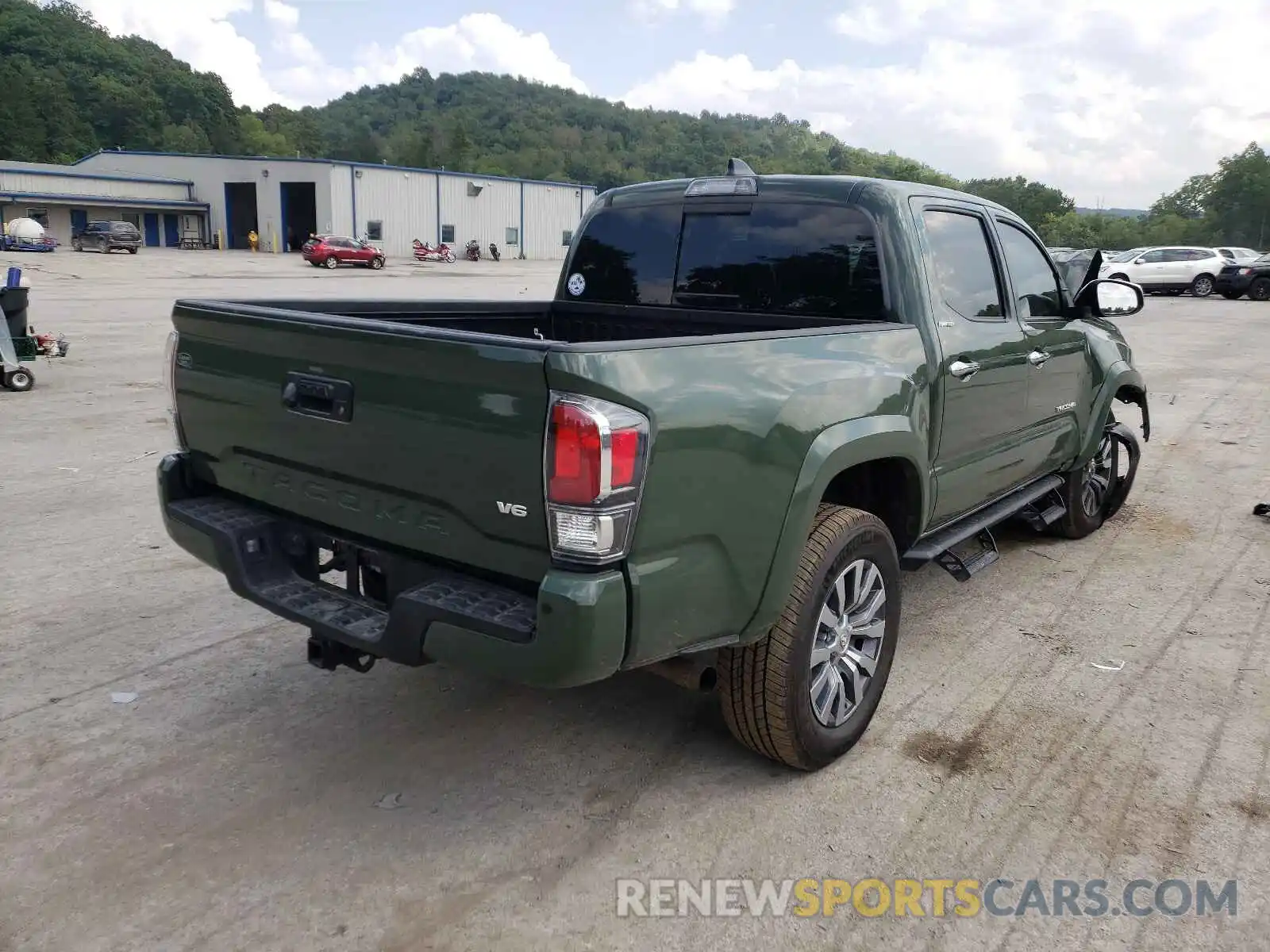 4 Photograph of a damaged car 3TMEZ5CN8MM152529 TOYOTA TACOMA 2021