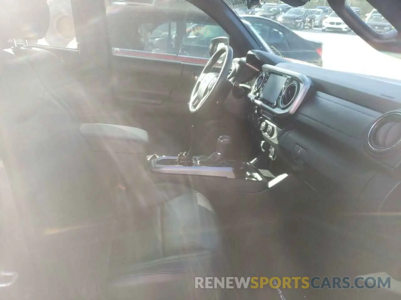 5 Photograph of a damaged car 3TMGZ5AN8MM379957 TOYOTA TACOMA 2021