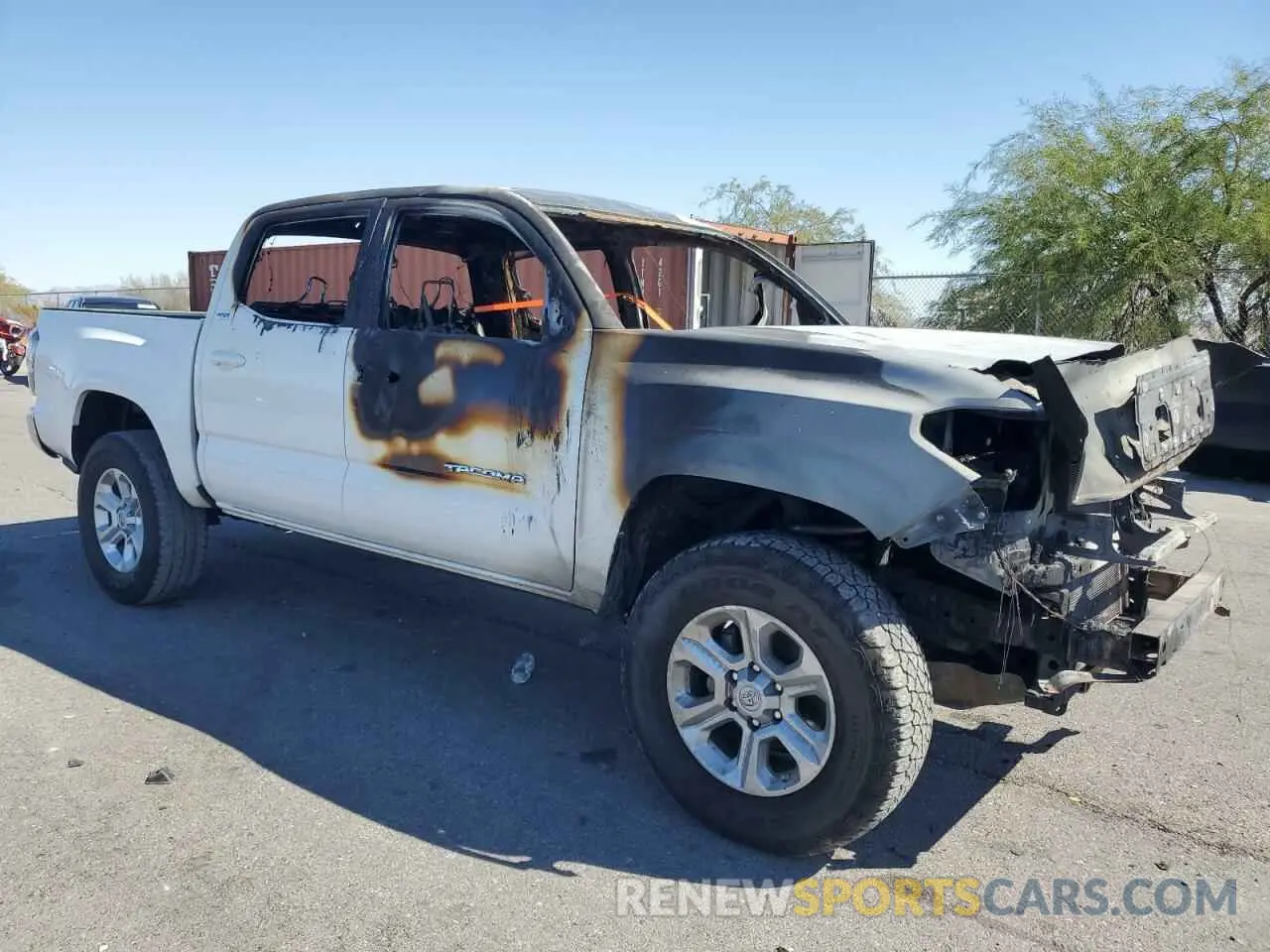 4 Photograph of a damaged car 3TYAX5GN0MT013028 TOYOTA TACOMA 2021