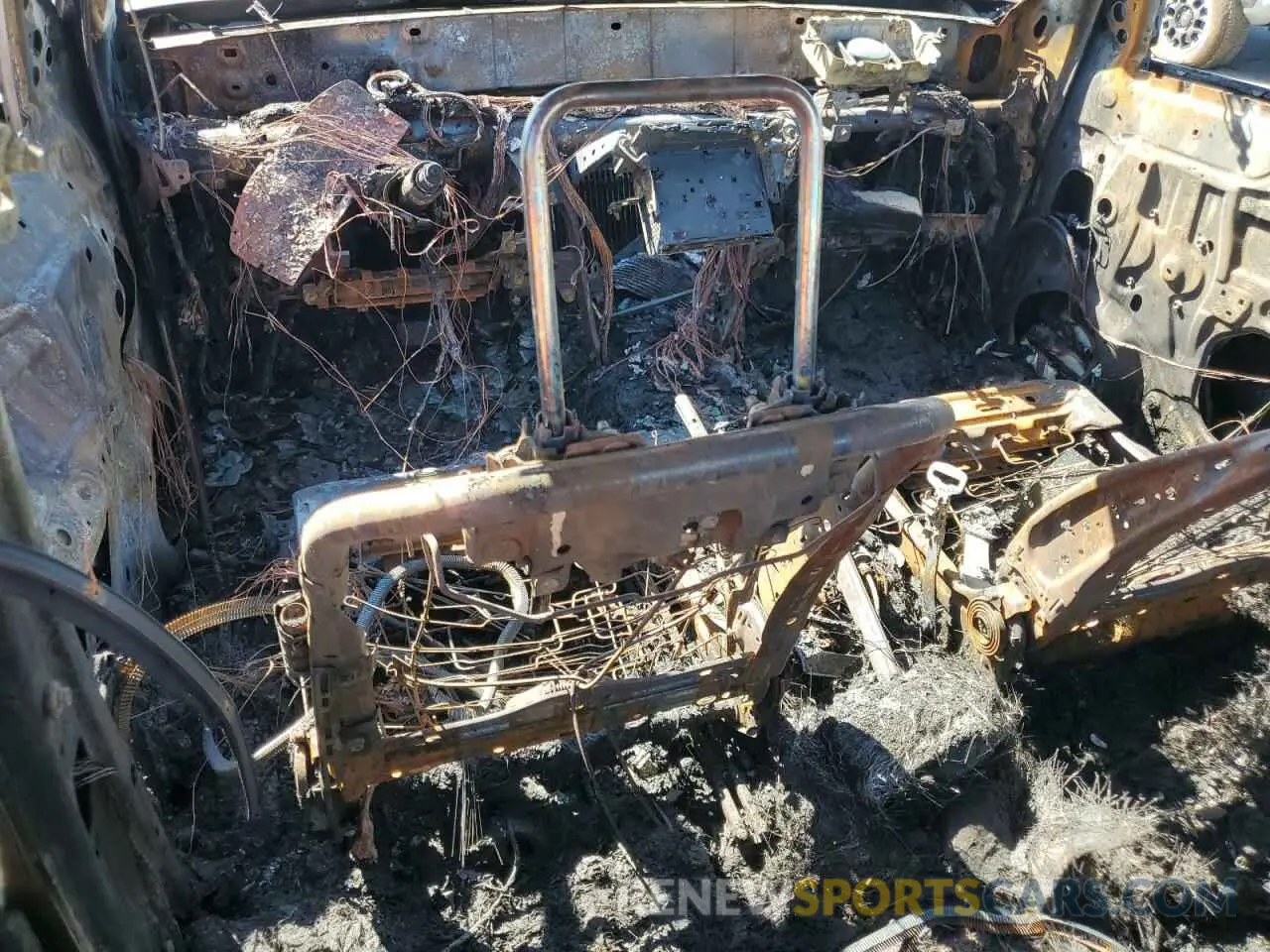 8 Photograph of a damaged car 3TYAX5GN0MT013028 TOYOTA TACOMA 2021