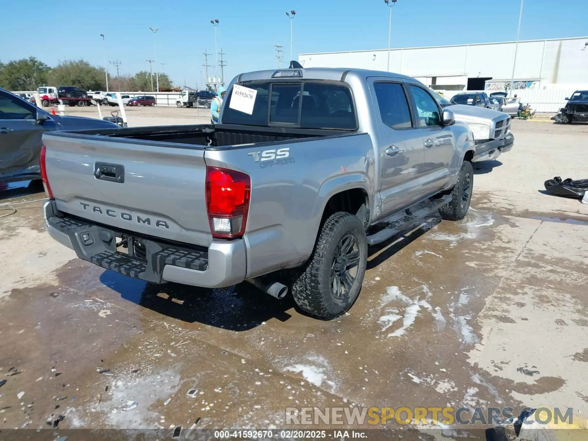 4 Photograph of a damaged car 3TYAX5GN0MT020061 TOYOTA TACOMA 2021