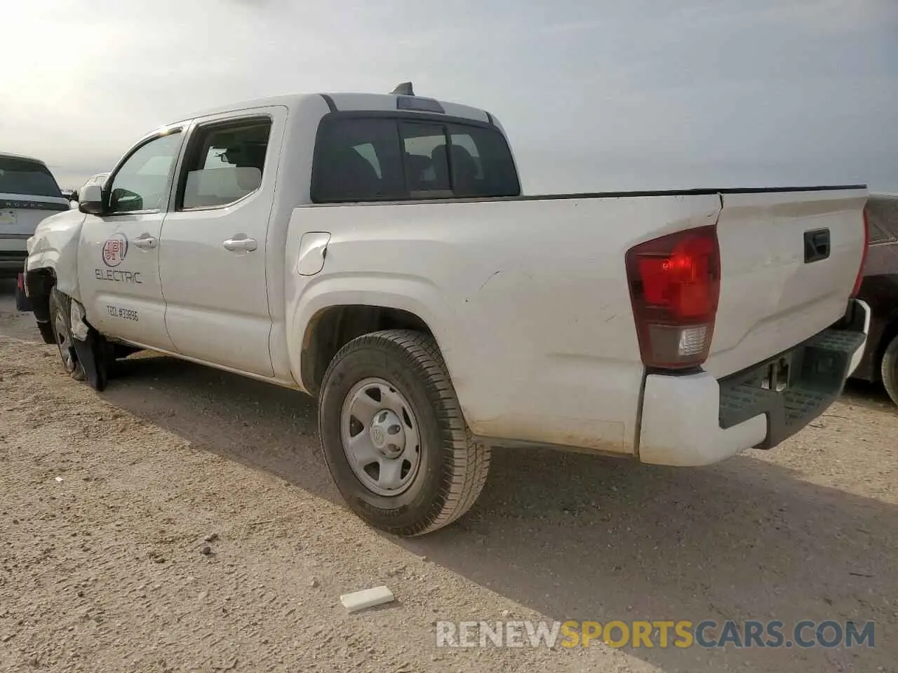 2 Photograph of a damaged car 3TYAX5GN1MT032638 TOYOTA TACOMA 2021