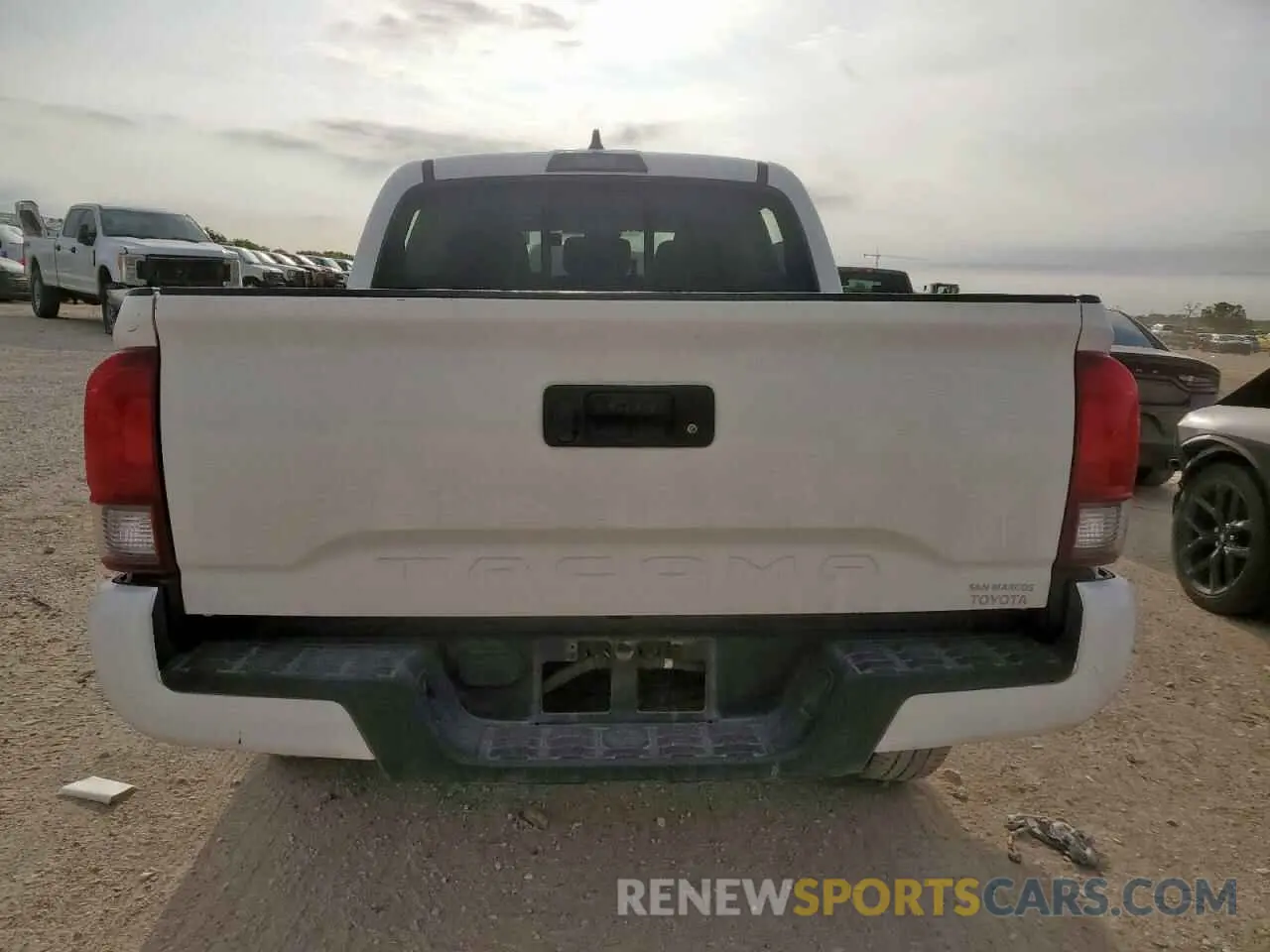 6 Photograph of a damaged car 3TYAX5GN1MT032638 TOYOTA TACOMA 2021