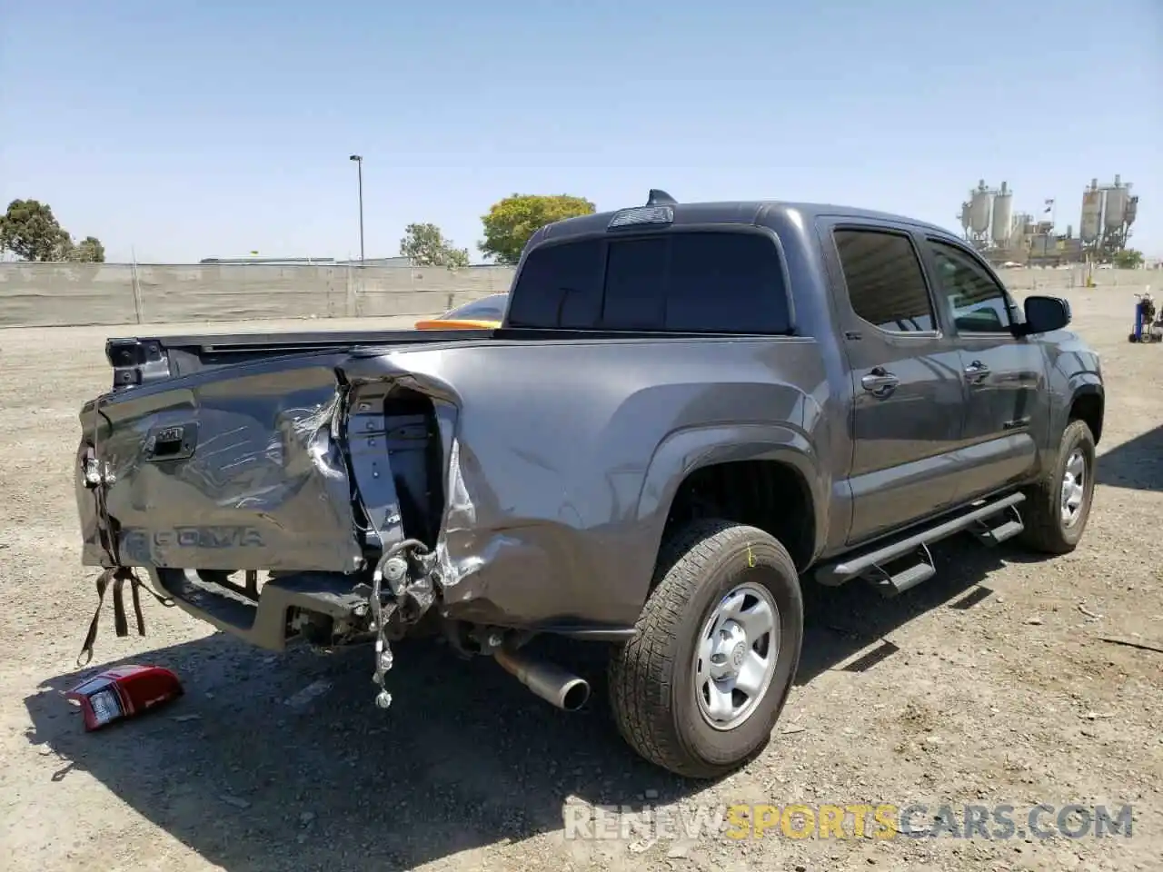 4 Photograph of a damaged car 3TYAX5GN2MT012916 TOYOTA TACOMA 2021