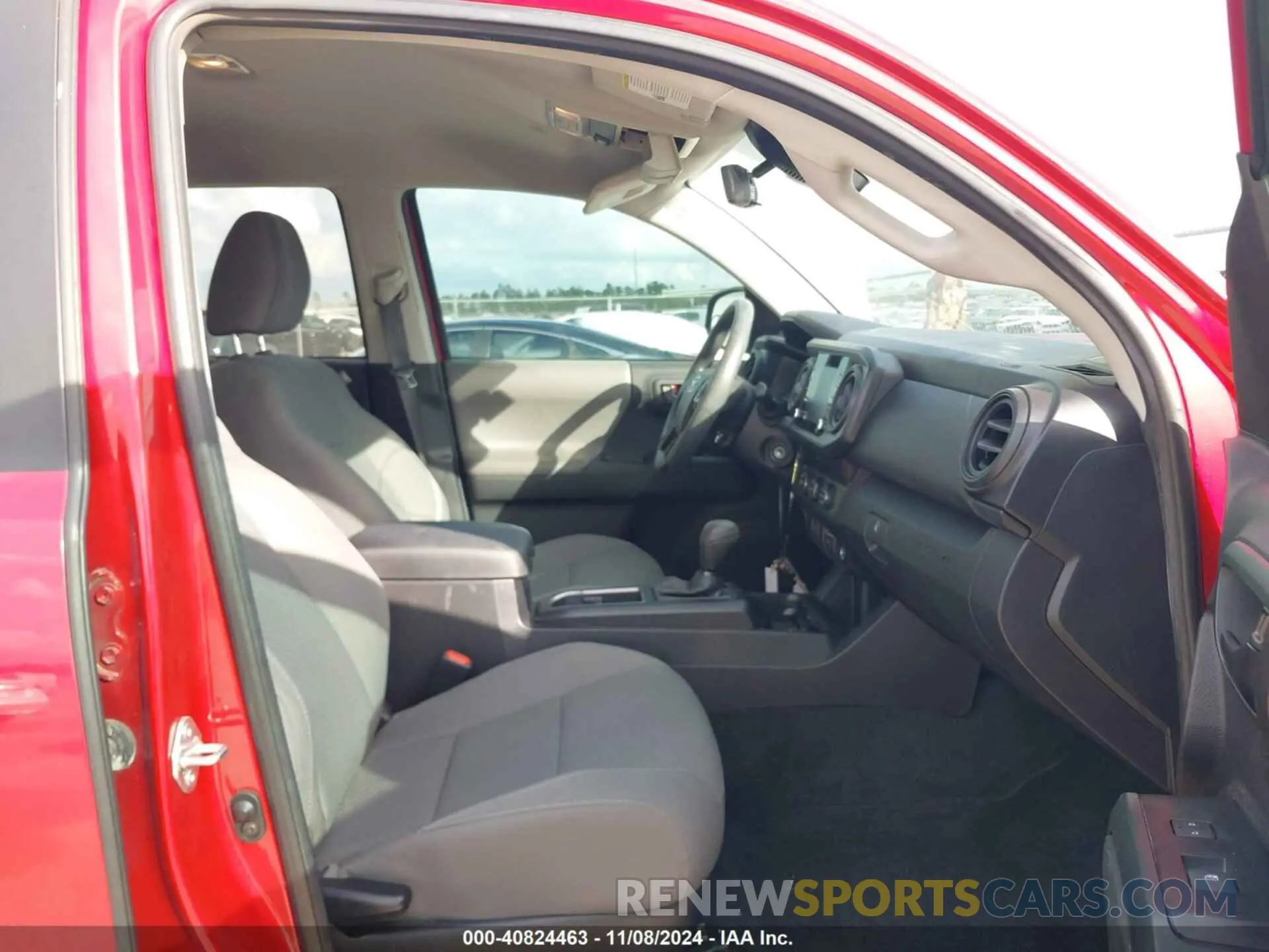 5 Photograph of a damaged car 3TYAX5GN2MT033751 TOYOTA TACOMA 2021