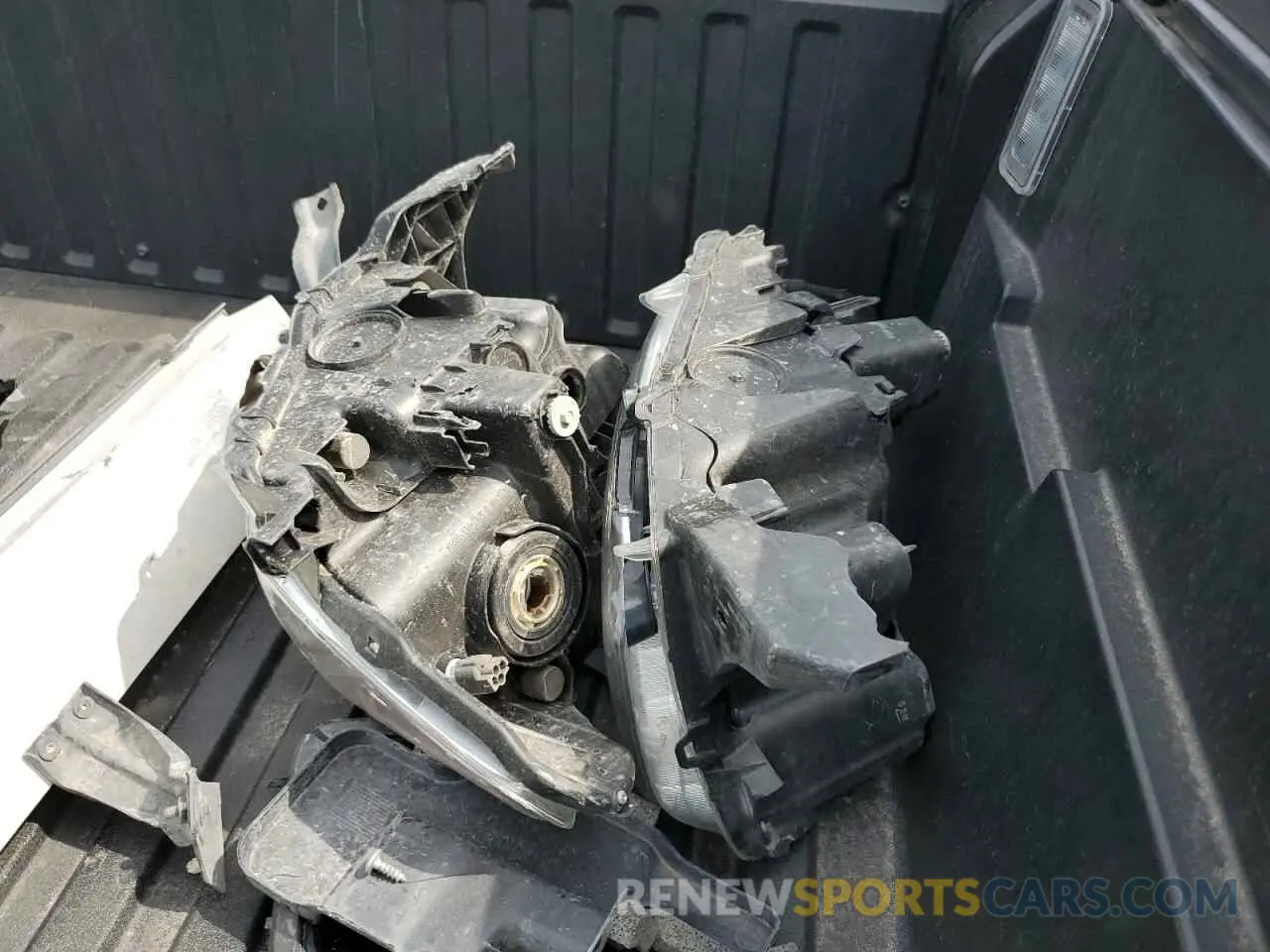 12 Photograph of a damaged car 3TYAX5GN3MT012259 TOYOTA TACOMA 2021