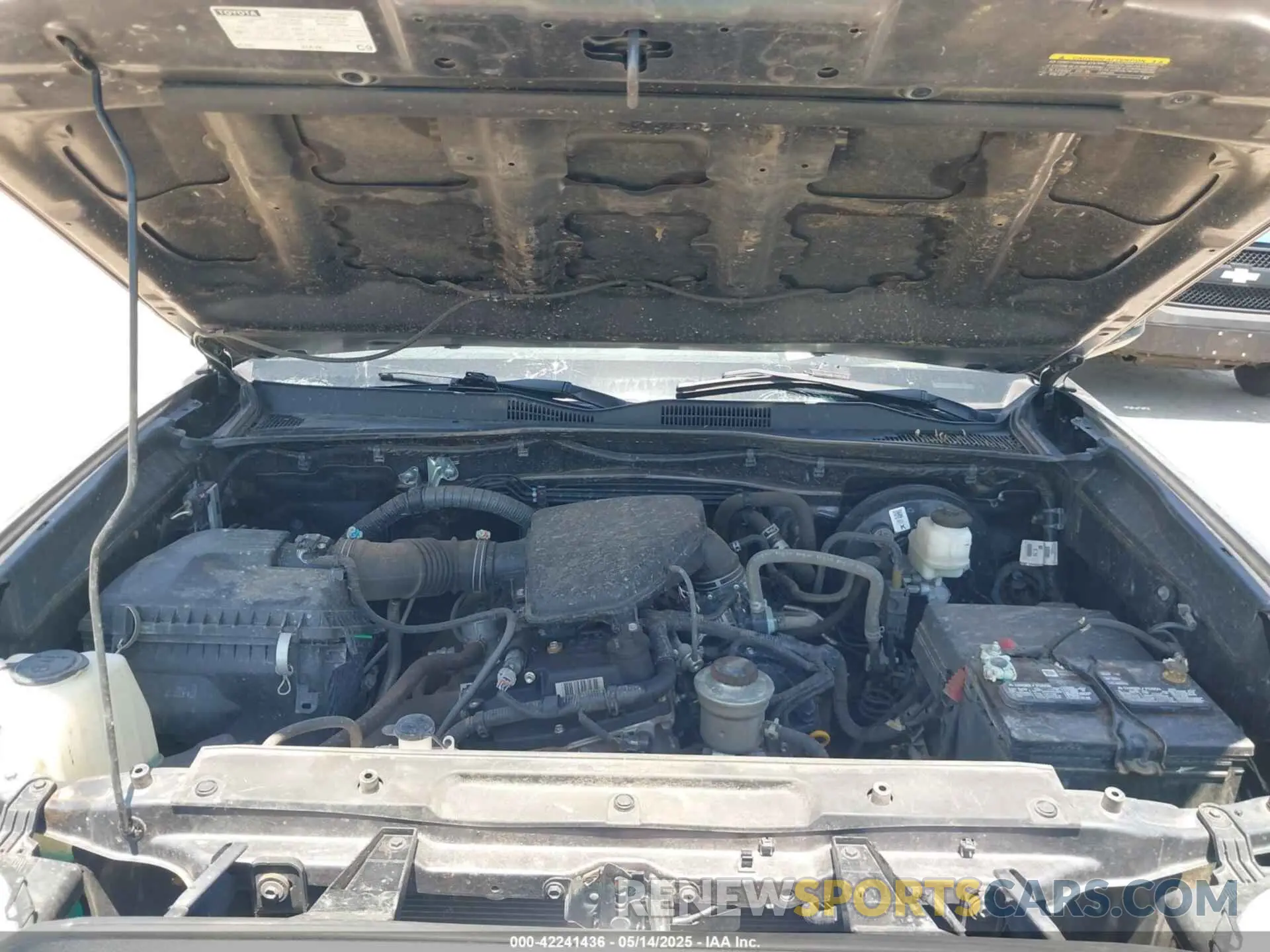 10 Photograph of a damaged car 3TYAX5GN3MT015565 TOYOTA TACOMA 2021