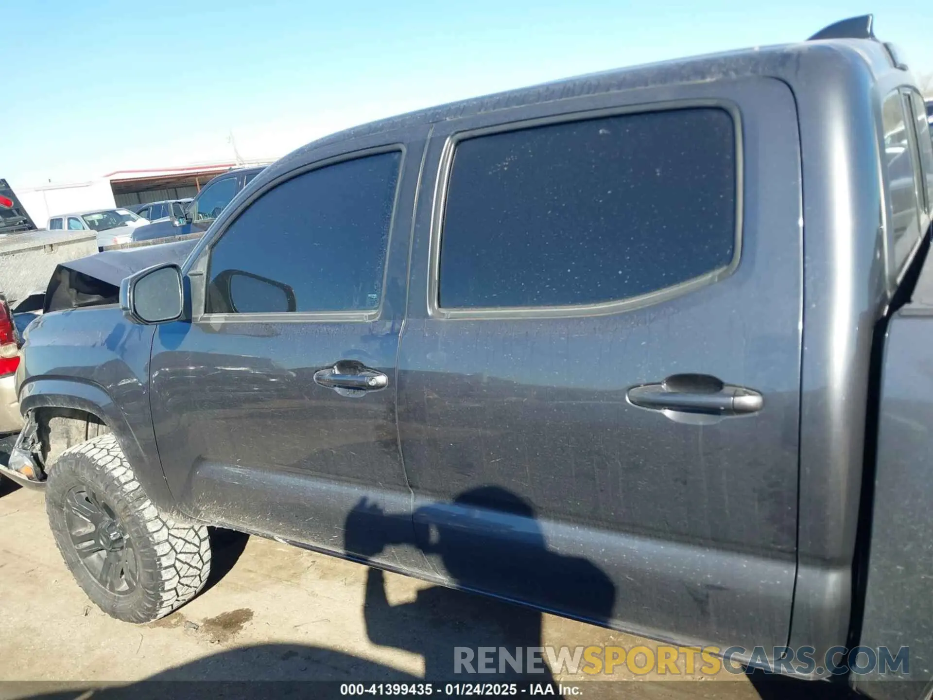 15 Photograph of a damaged car 3TYAX5GN3MT023665 TOYOTA TACOMA 2021