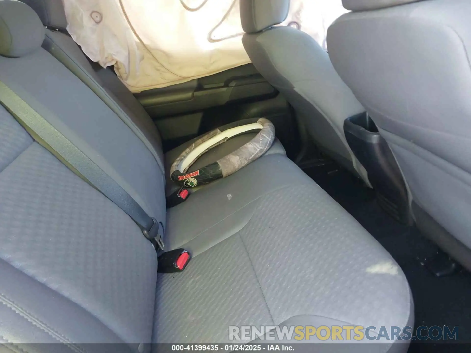 8 Photograph of a damaged car 3TYAX5GN3MT023665 TOYOTA TACOMA 2021