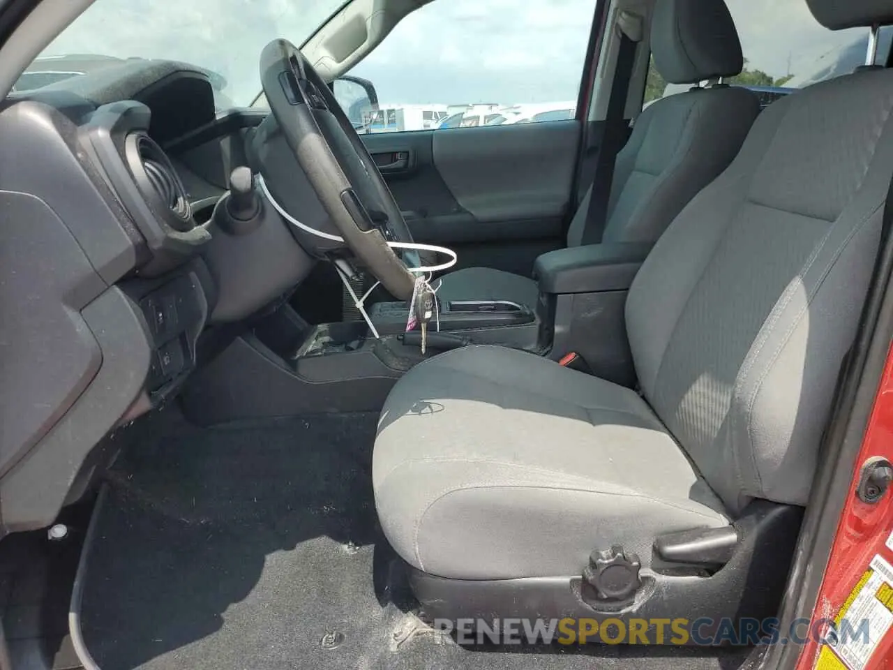 7 Photograph of a damaged car 3TYAX5GN4MT017292 TOYOTA TACOMA 2021