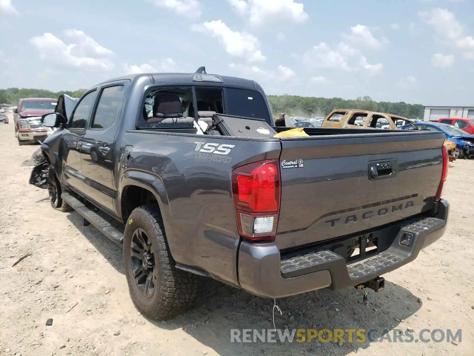 3 Photograph of a damaged car 3TYAX5GN4MT017793 TOYOTA TACOMA 2021