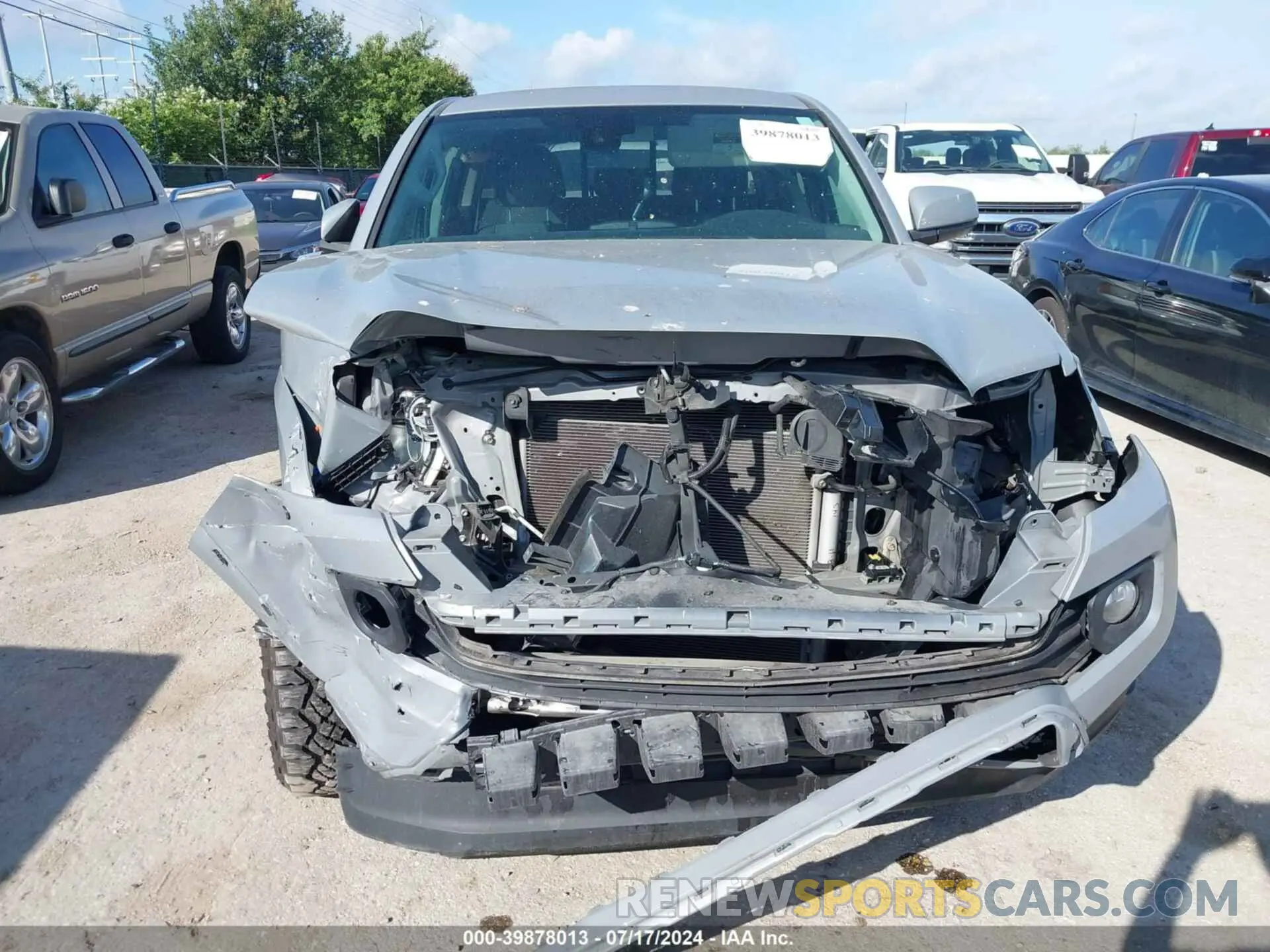 13 Photograph of a damaged car 3TYAX5GN5MT014675 TOYOTA TACOMA 2021