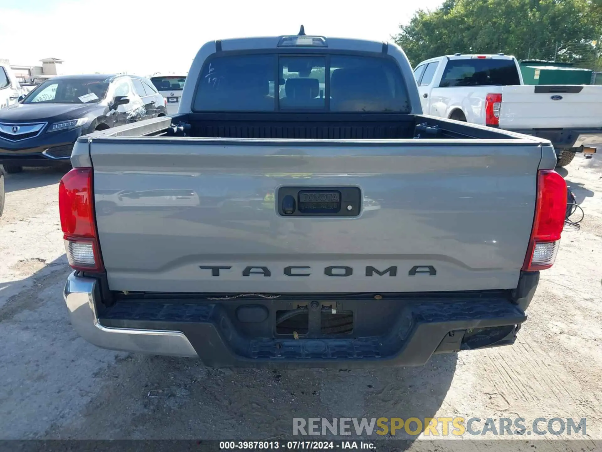 17 Photograph of a damaged car 3TYAX5GN5MT014675 TOYOTA TACOMA 2021
