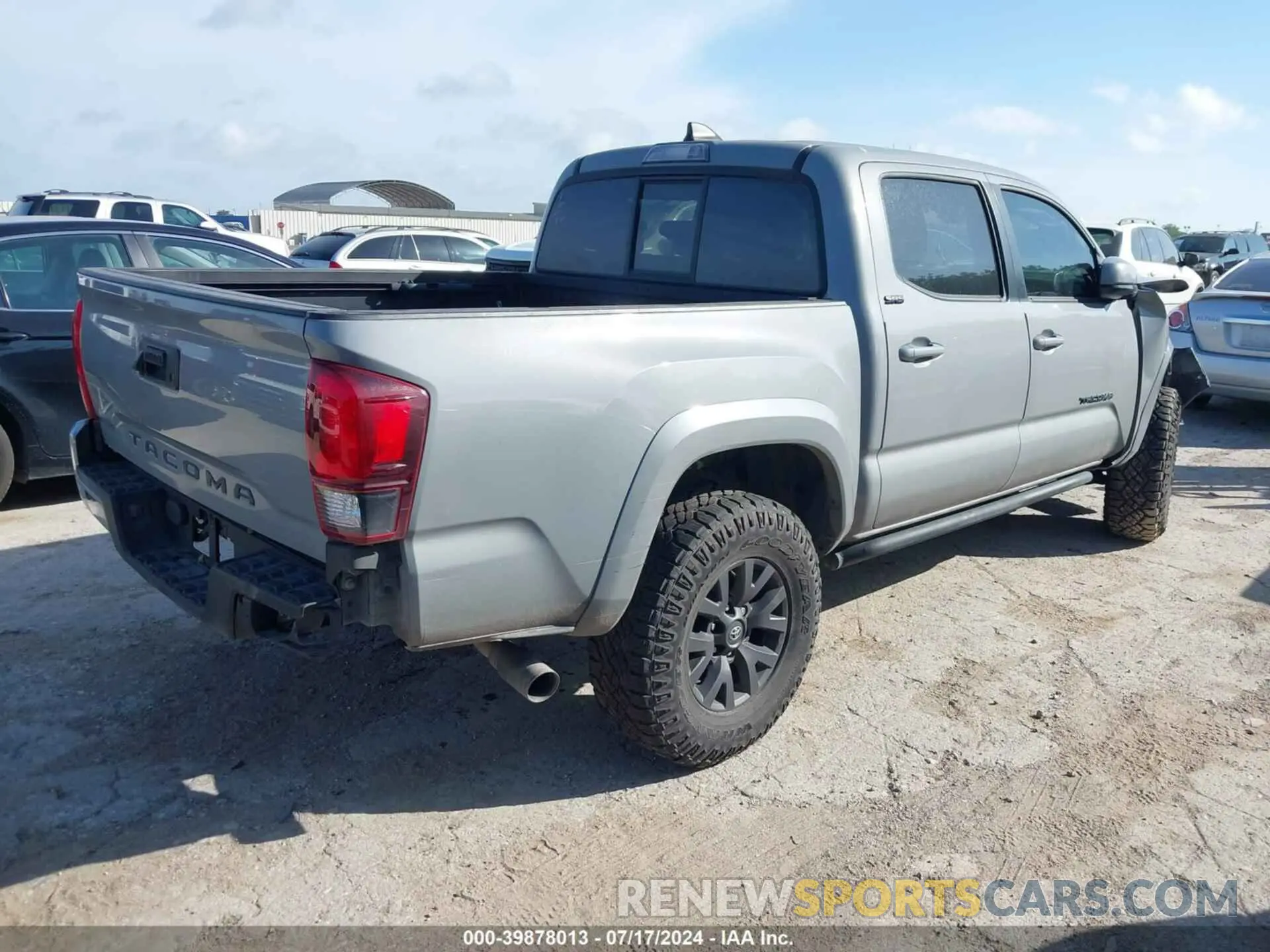 4 Photograph of a damaged car 3TYAX5GN5MT014675 TOYOTA TACOMA 2021