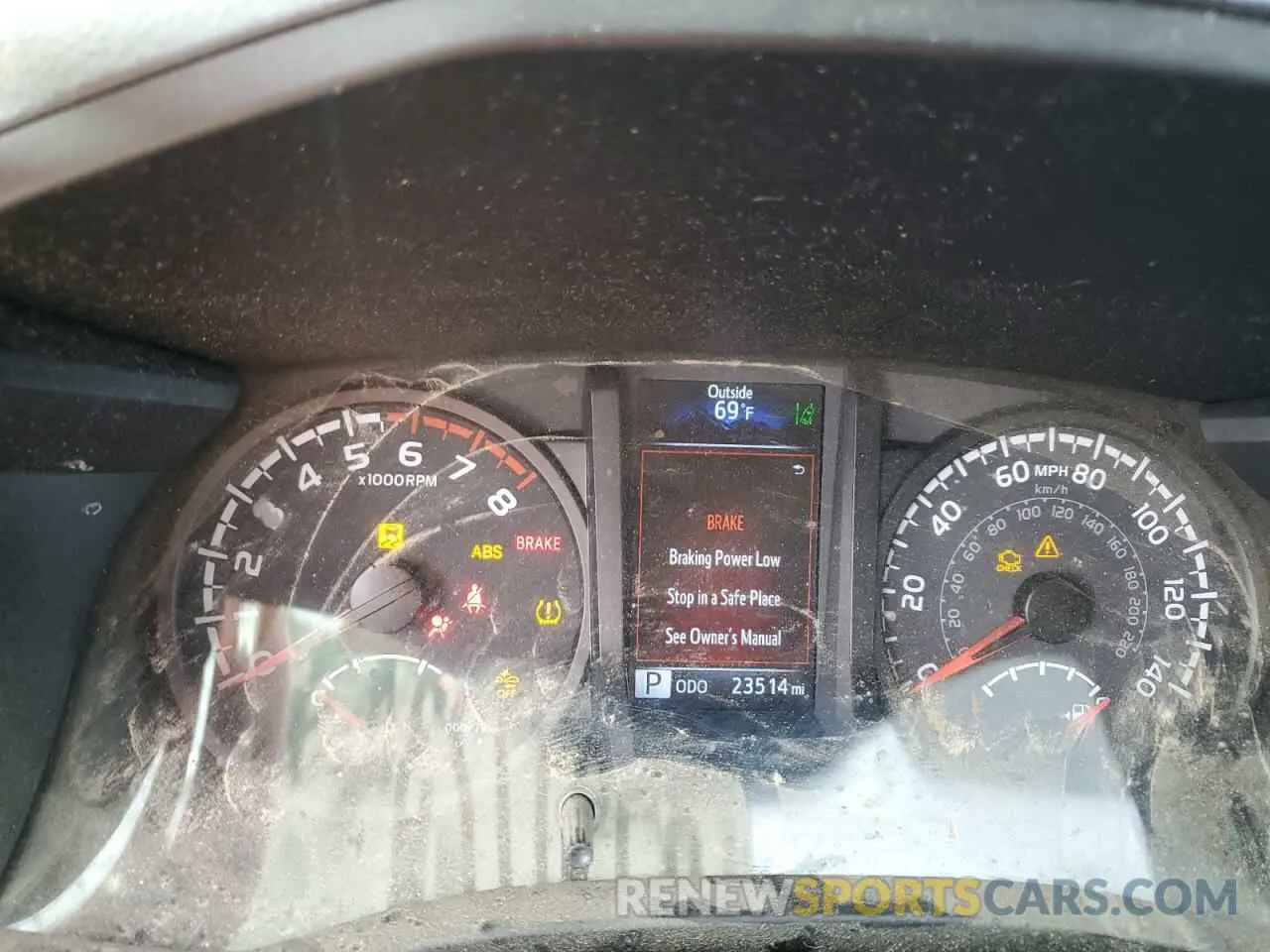 9 Photograph of a damaged car 3TYAX5GN6MT015947 TOYOTA TACOMA 2021