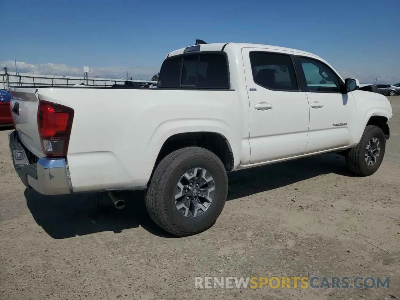 3 Photograph of a damaged car 3TYAX5GN6MT016340 TOYOTA TACOMA 2021