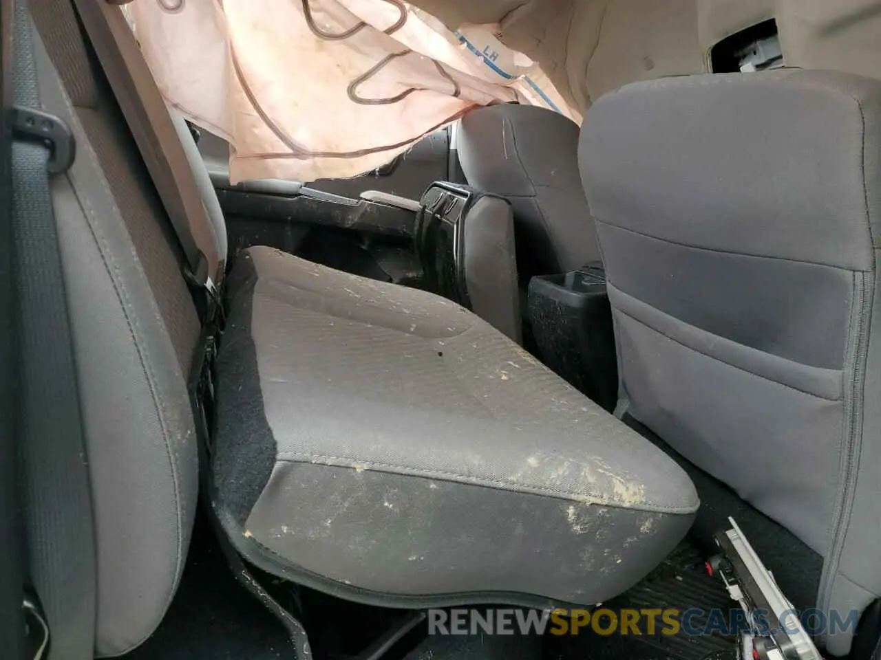 11 Photograph of a damaged car 3TYAX5GN6MT017813 TOYOTA TACOMA 2021