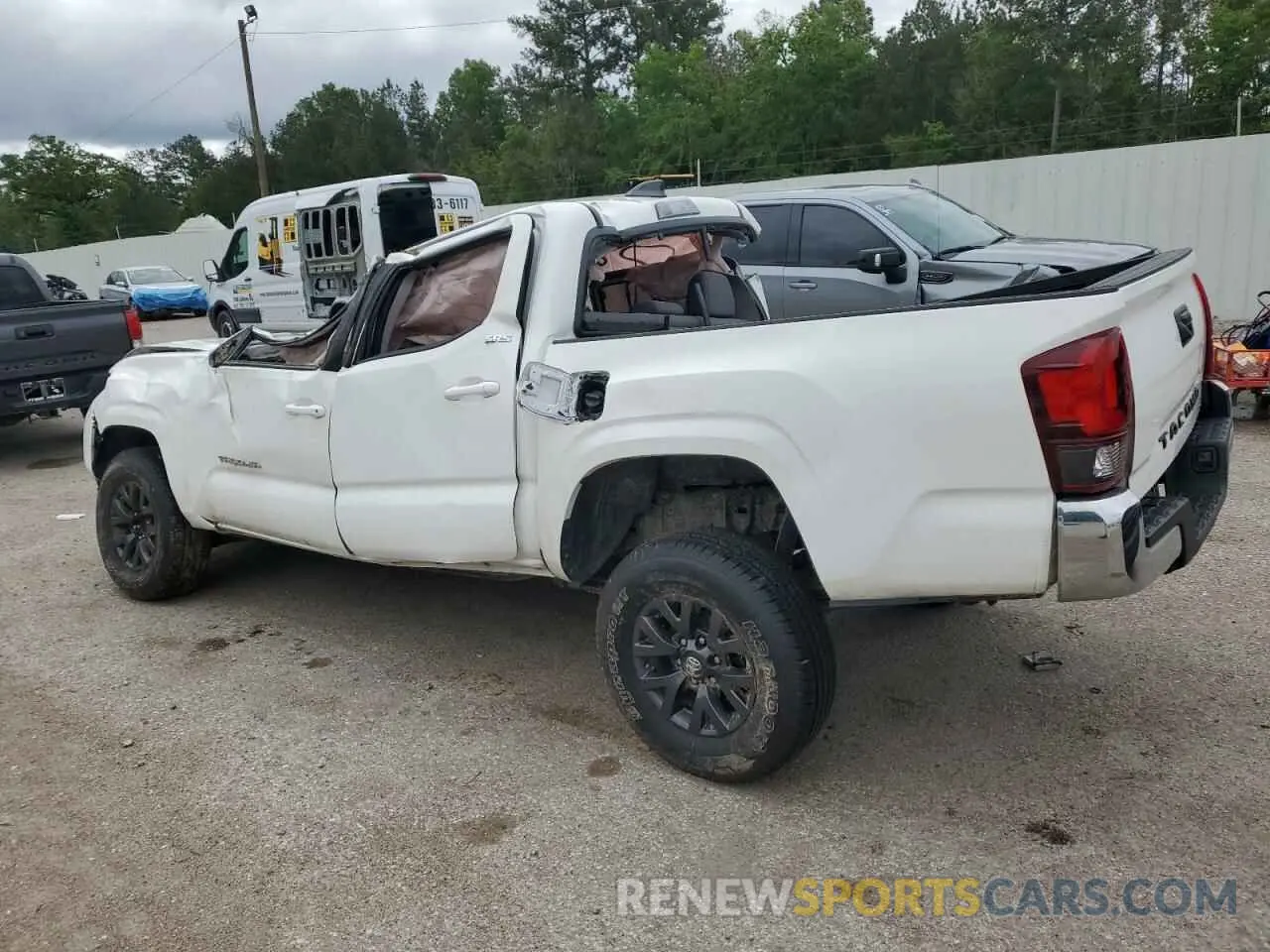 2 Photograph of a damaged car 3TYAX5GN6MT017813 TOYOTA TACOMA 2021