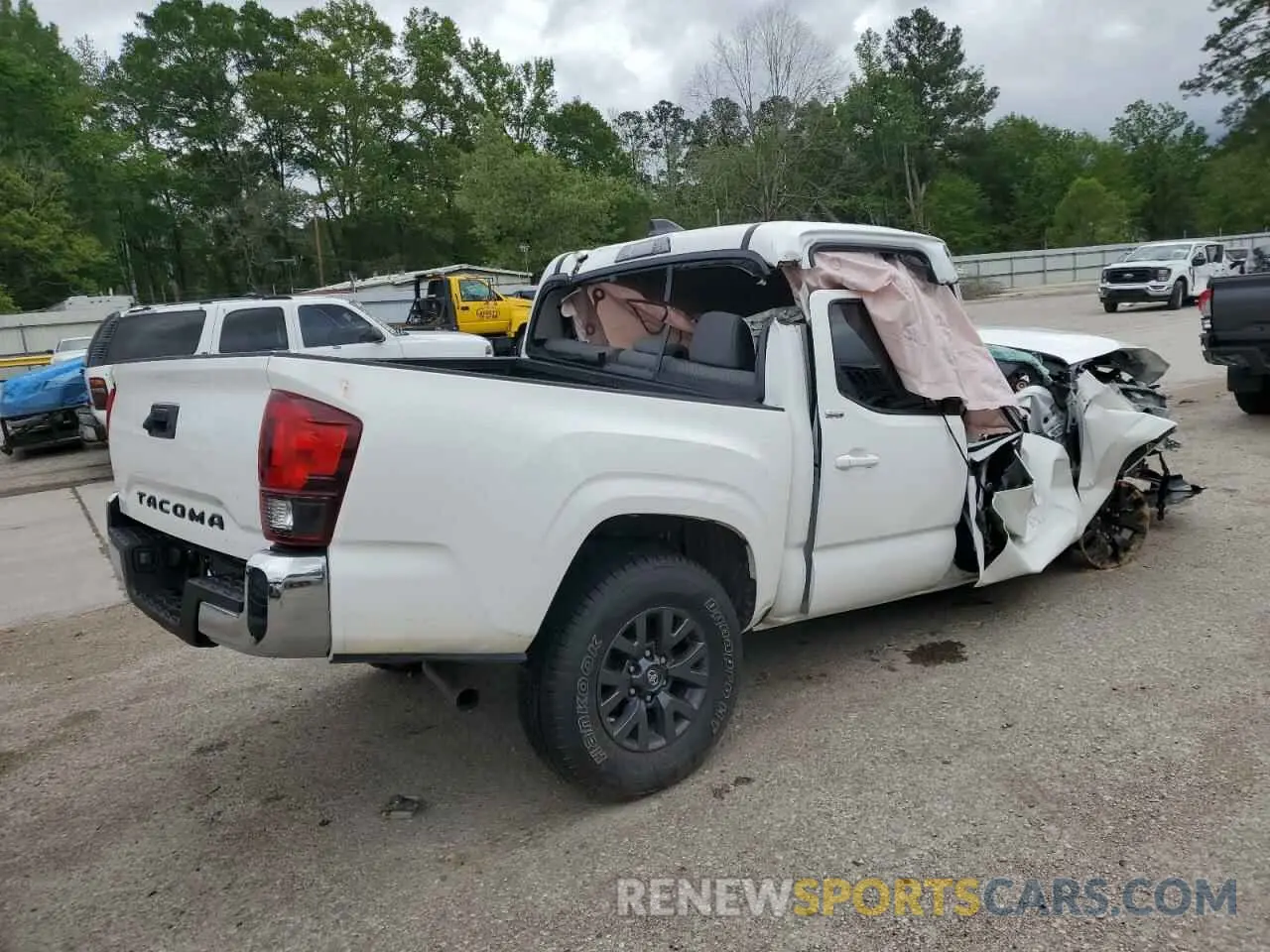 3 Photograph of a damaged car 3TYAX5GN6MT017813 TOYOTA TACOMA 2021