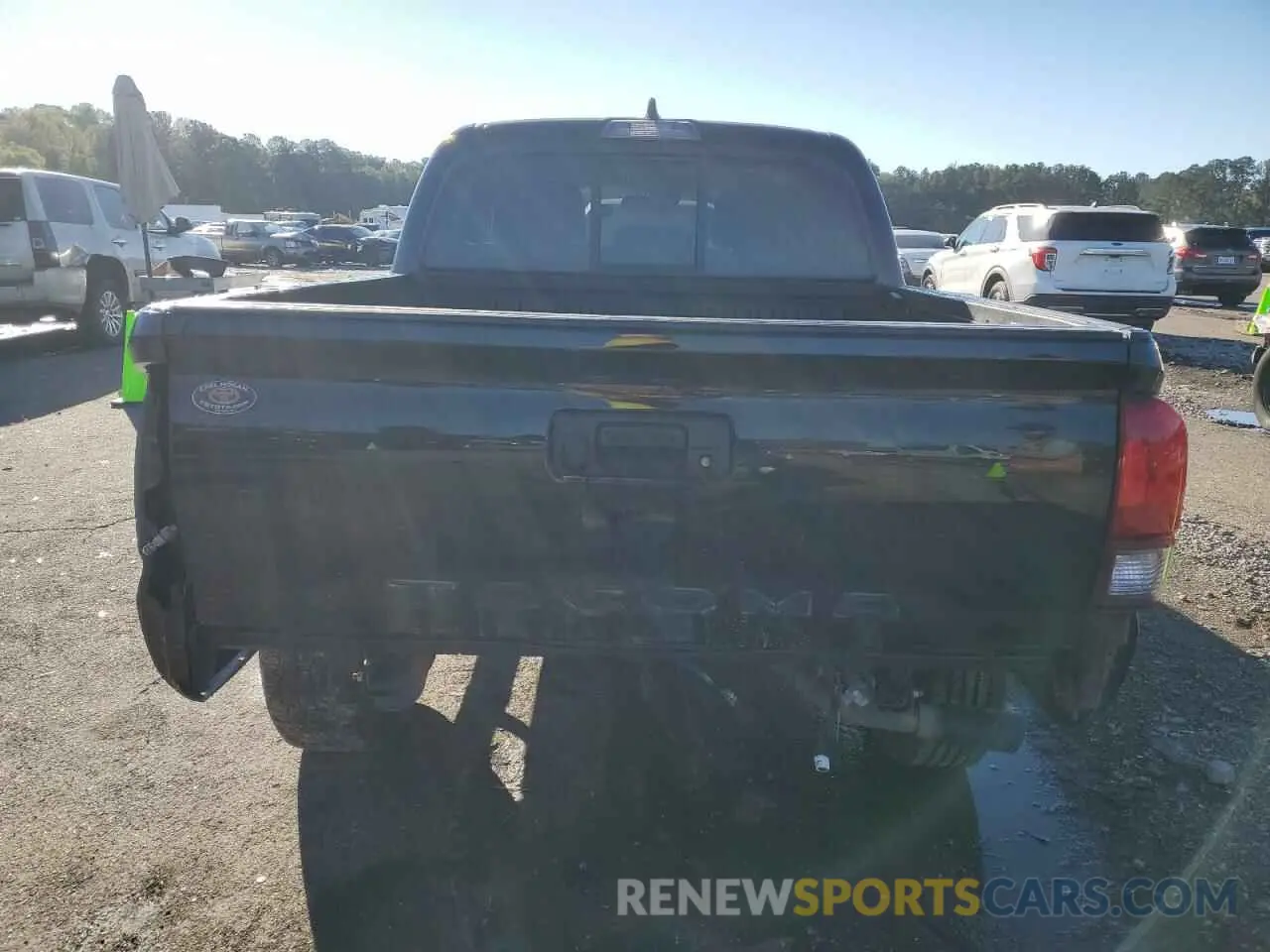 6 Photograph of a damaged car 3TYAX5GN6MT024793 TOYOTA TACOMA 2021