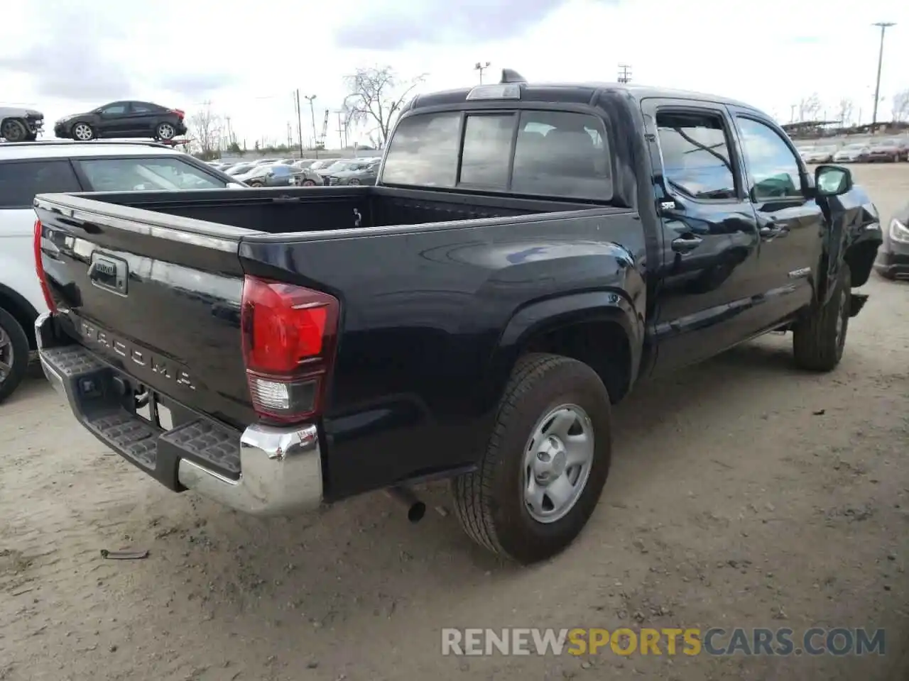 4 Photograph of a damaged car 3TYAX5GN6MT026317 TOYOTA TACOMA 2021